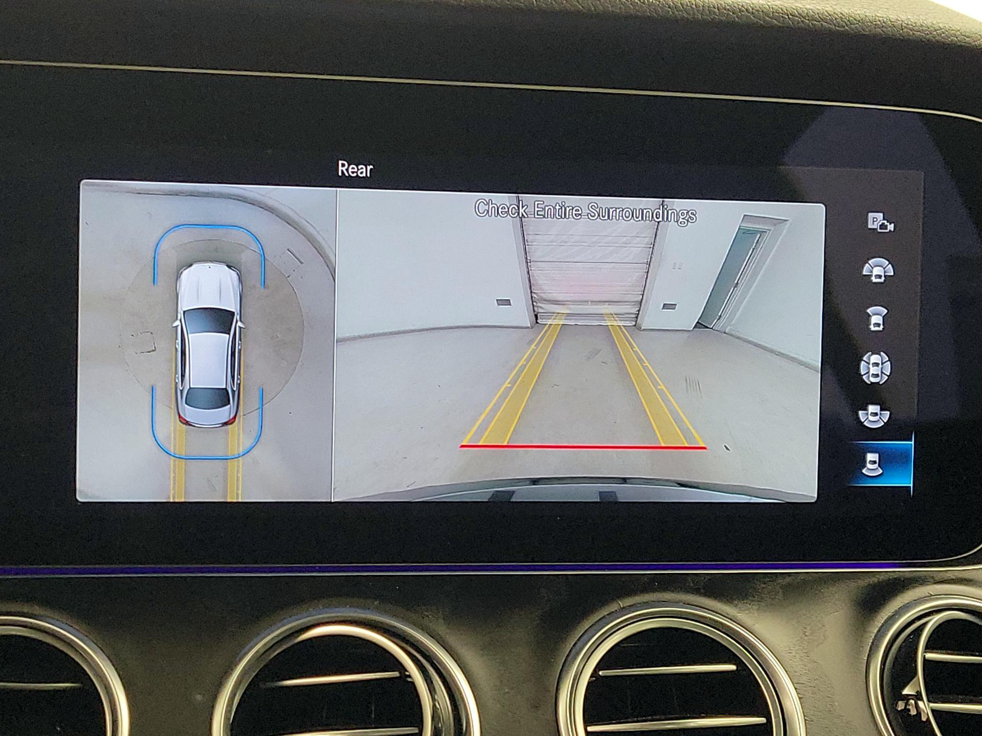 Thumbnail: 2022 Mercedes-Benz E-Class - 15