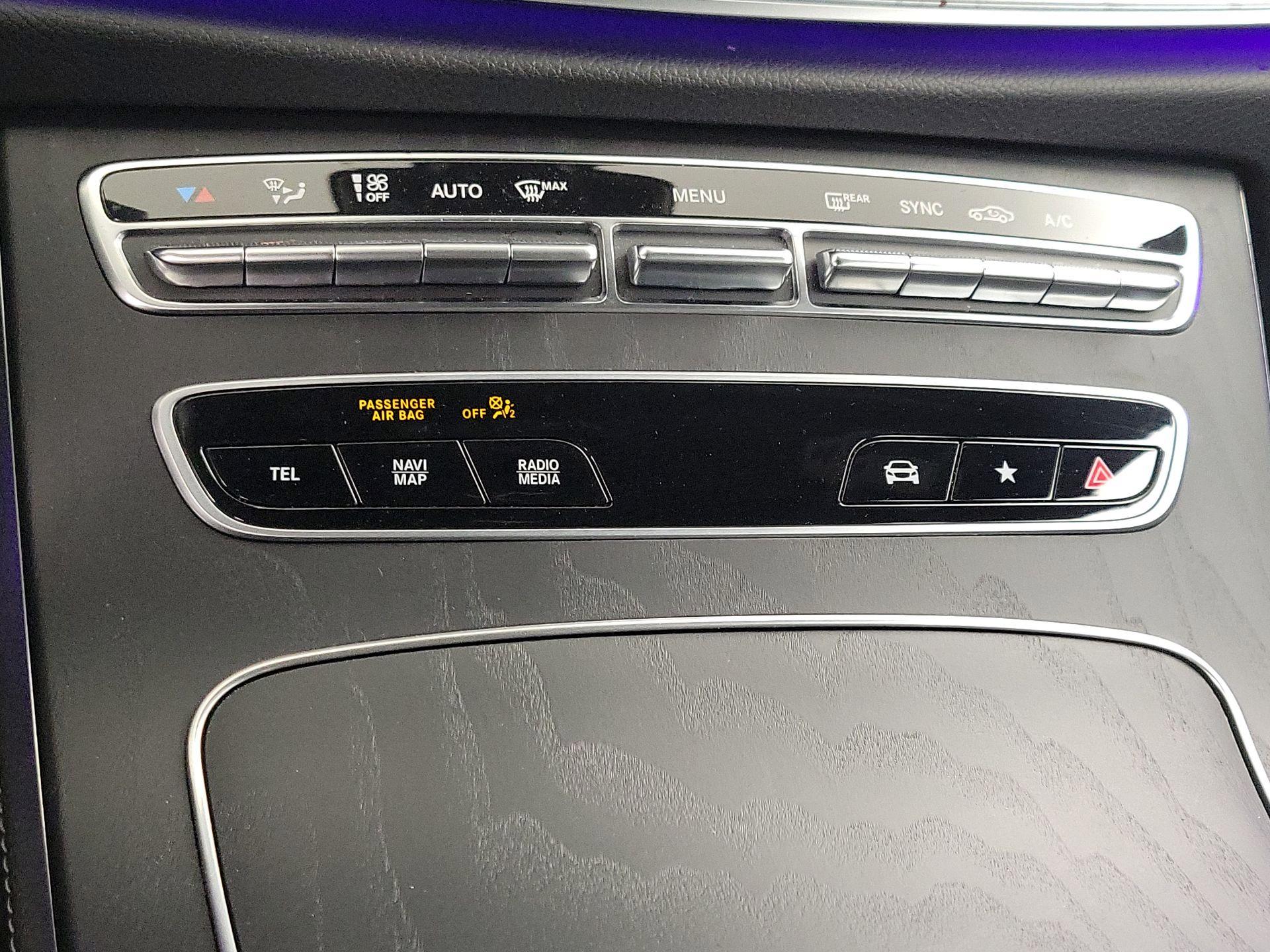 Thumbnail: 2022 Mercedes-Benz E-Class - 17