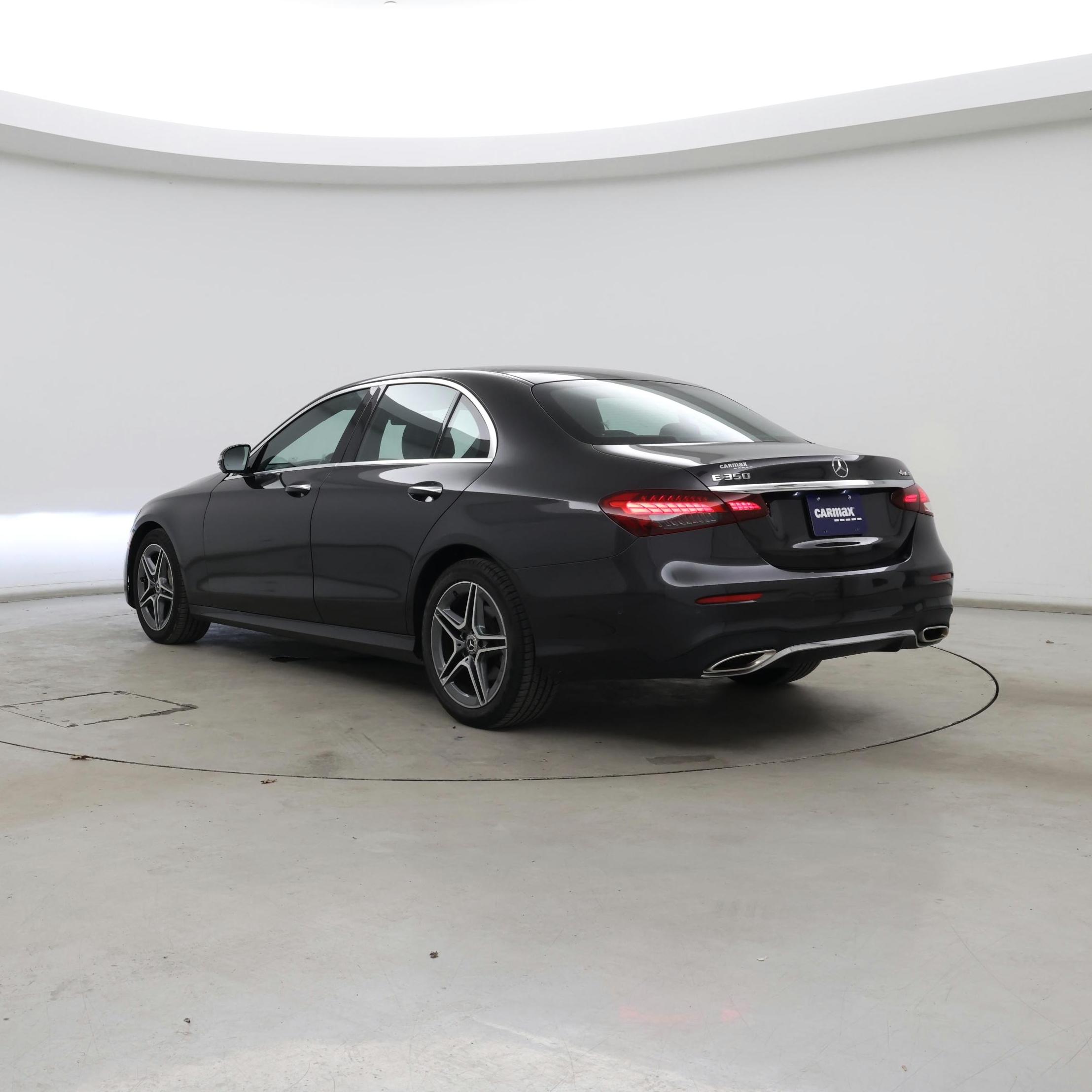 Thumbnail: 2022 Mercedes-Benz E-Class - 2