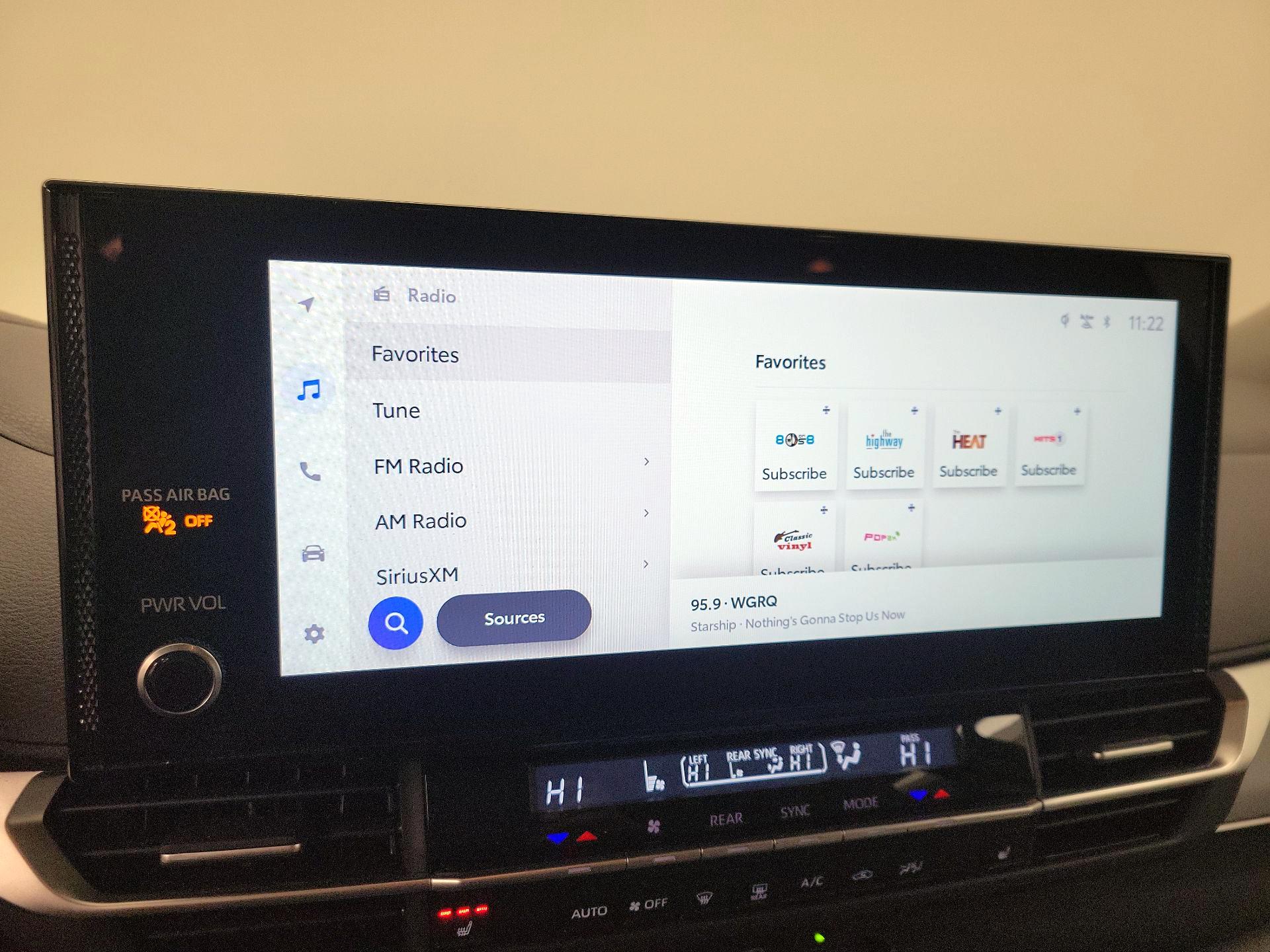 Thumbnail: 2025 Toyota Sienna - 16