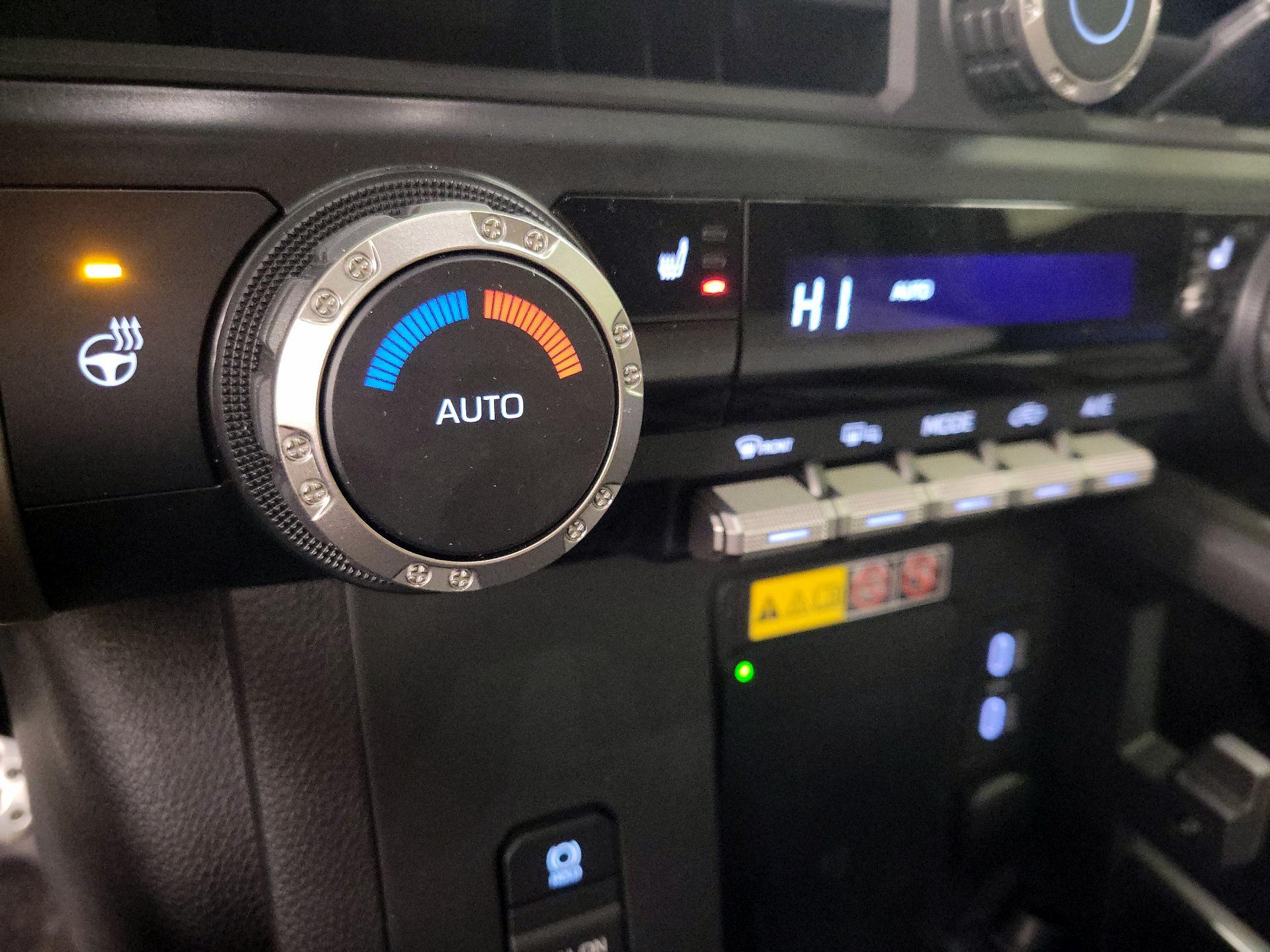 Thumbnail: 2024 Toyota Tacoma - 16