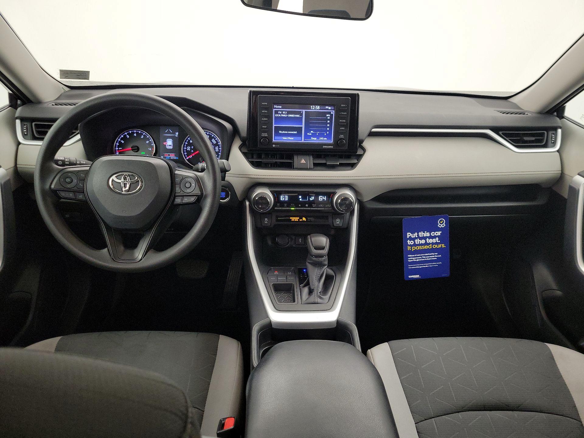 Thumbnail: 2021 Toyota RAV4 - 9