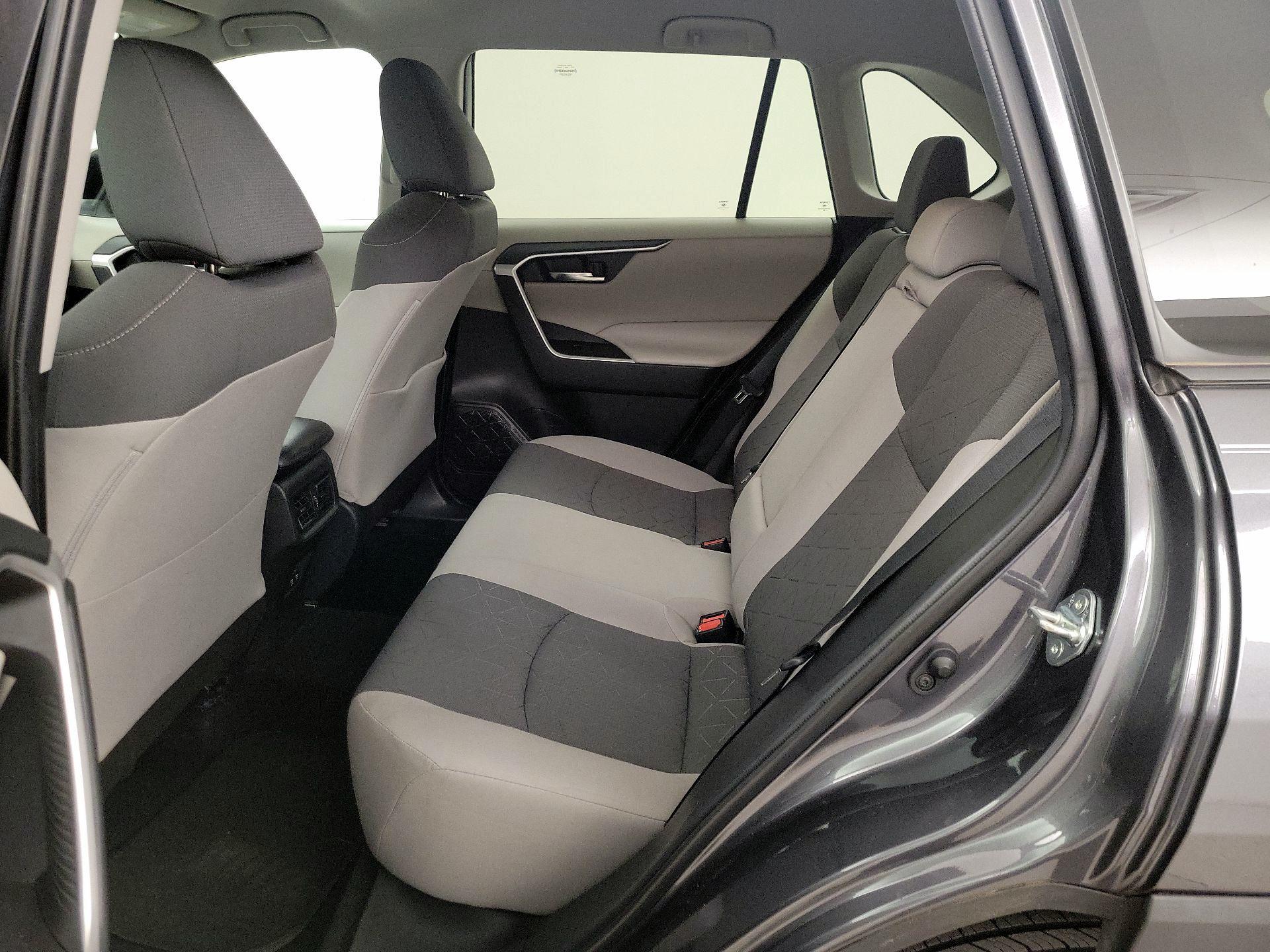 Thumbnail: 2021 Toyota RAV4 - 19