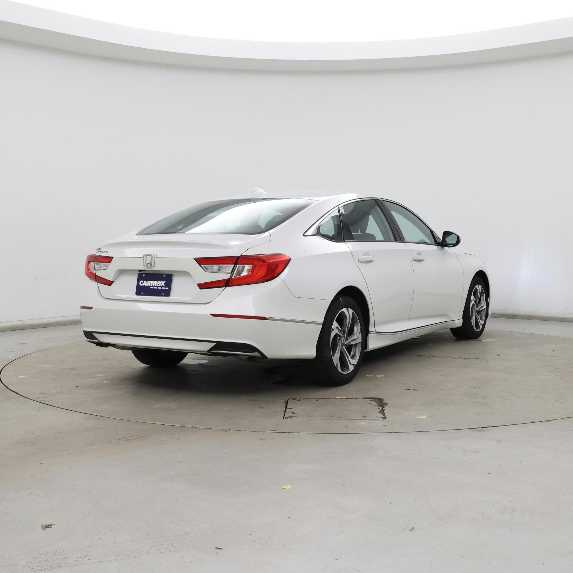 Thumbnail: 2019 Honda Accord - 8