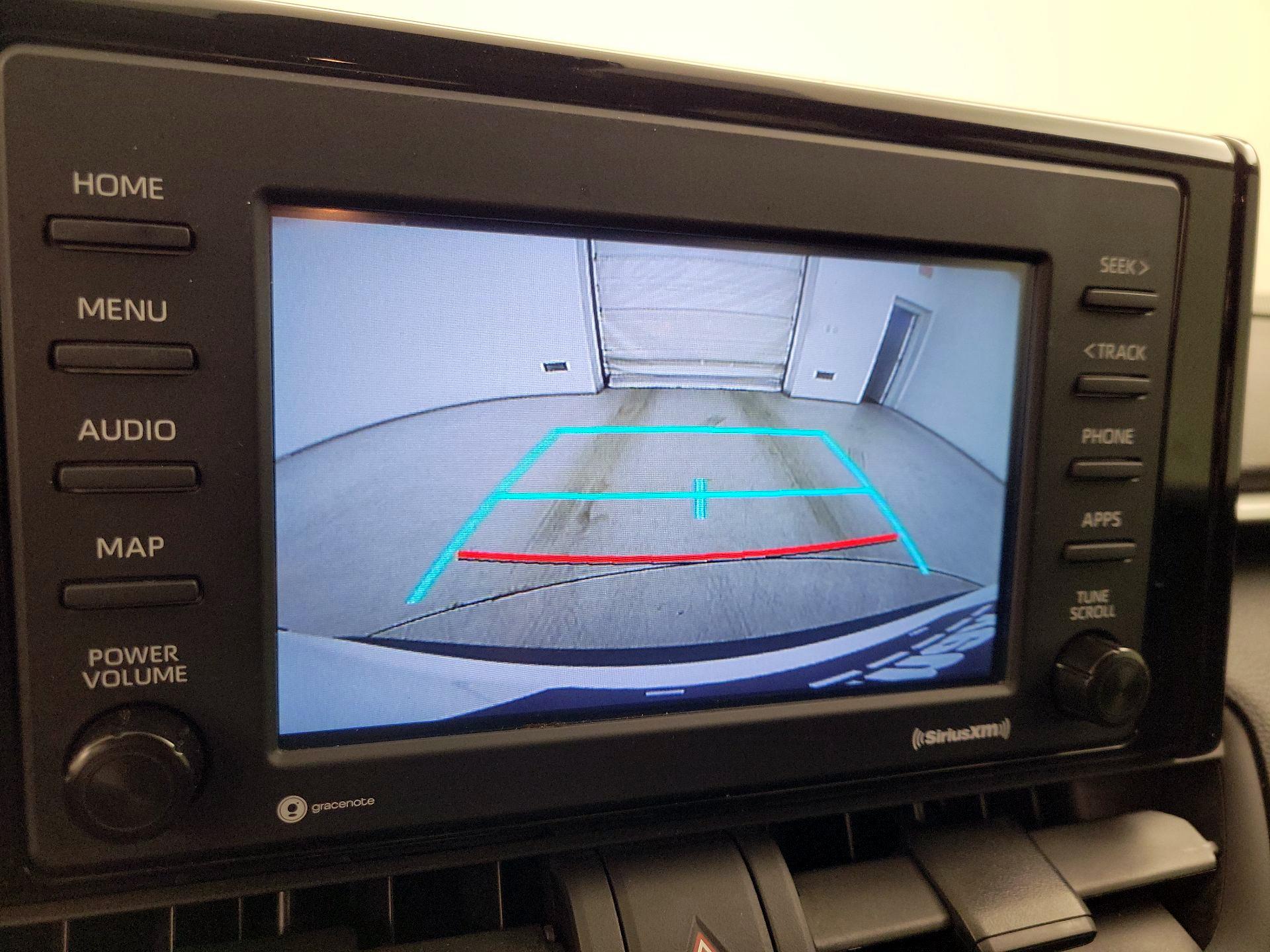 Thumbnail: 2021 Toyota RAV4 - 14