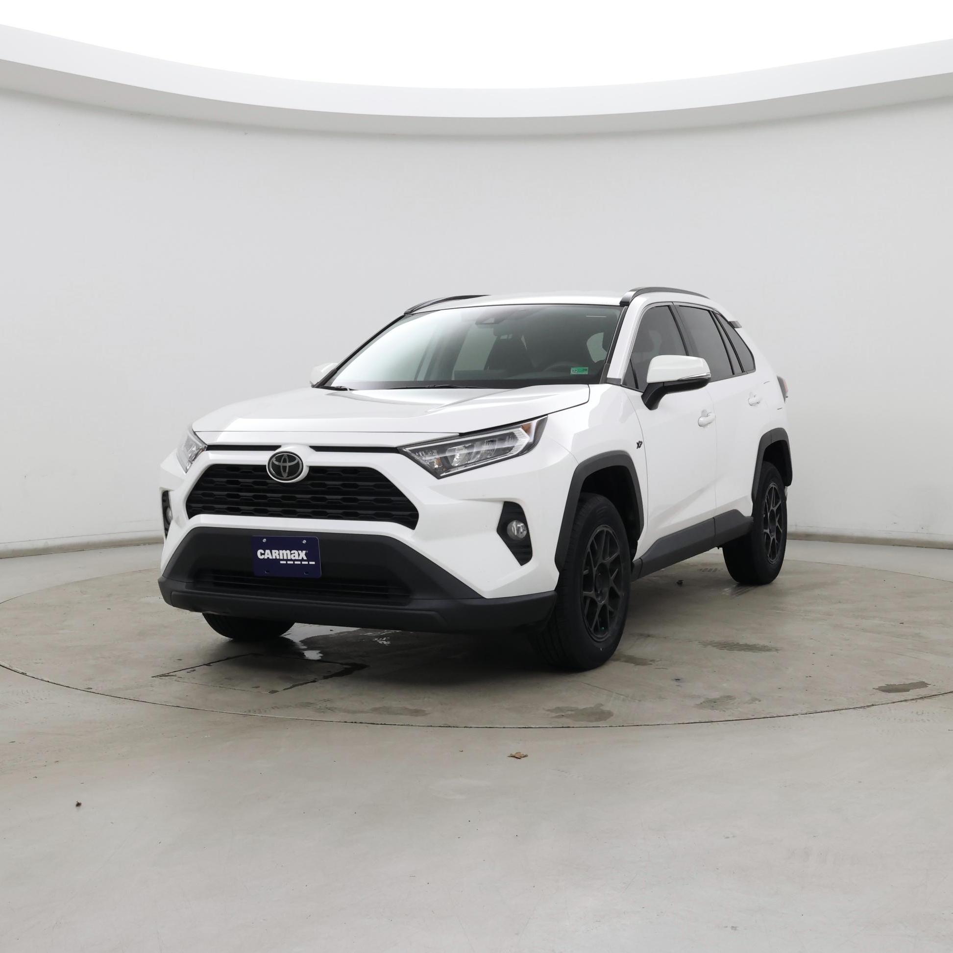 Thumbnail: 2021 Toyota RAV4 - 4
