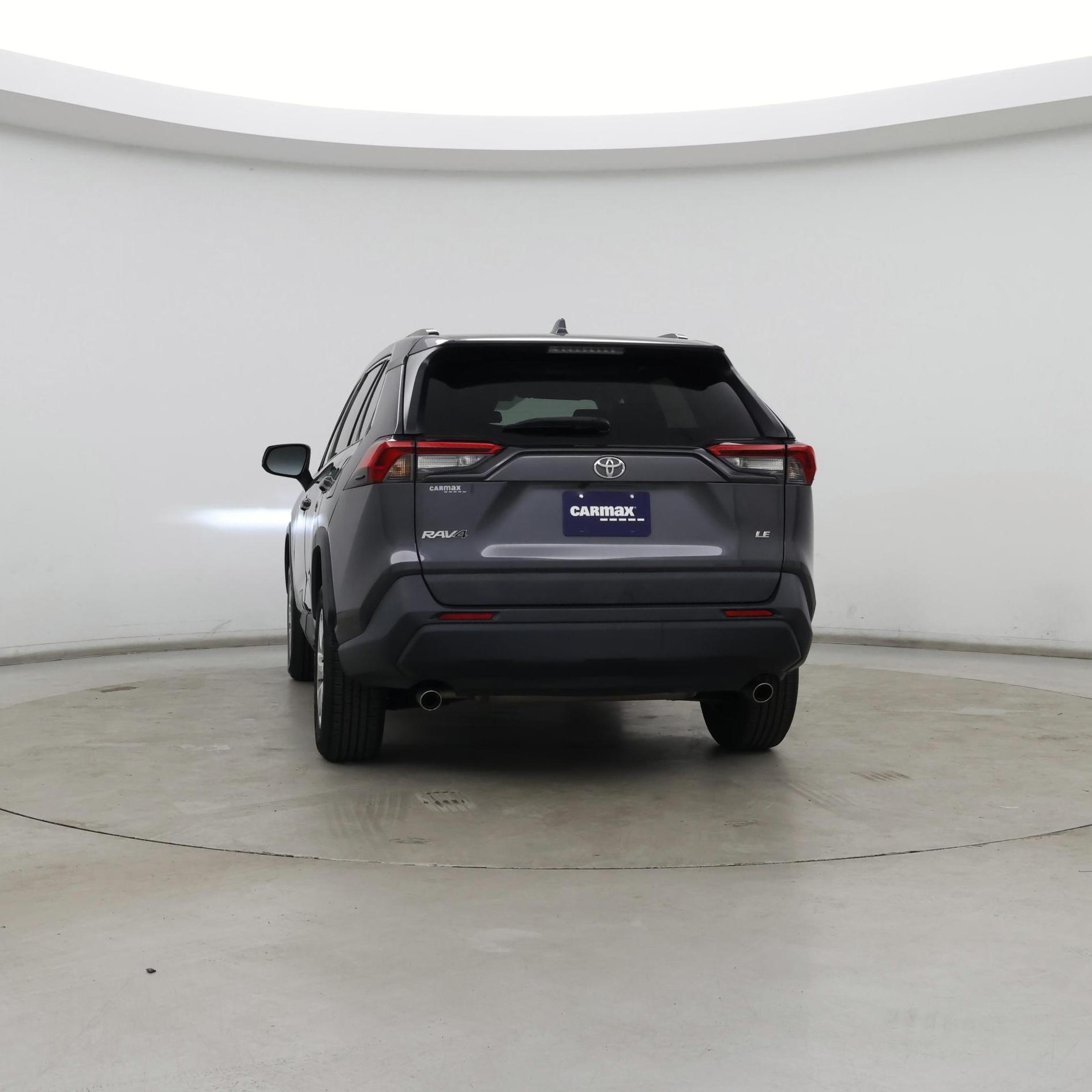 Thumbnail: 2019 Toyota RAV4 - 6
