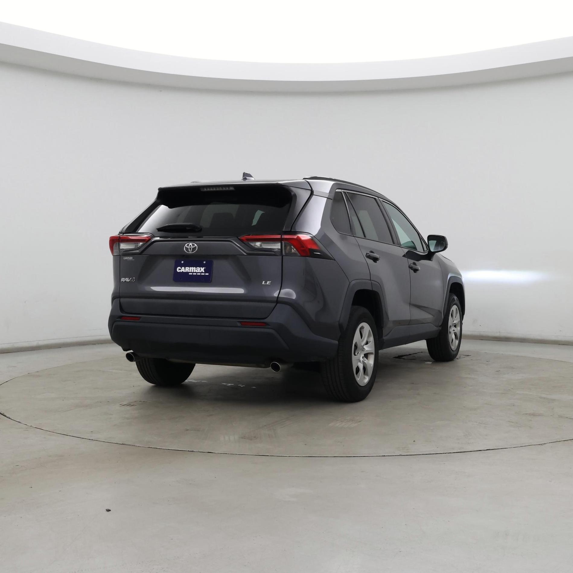 Thumbnail: 2019 Toyota RAV4 - 8