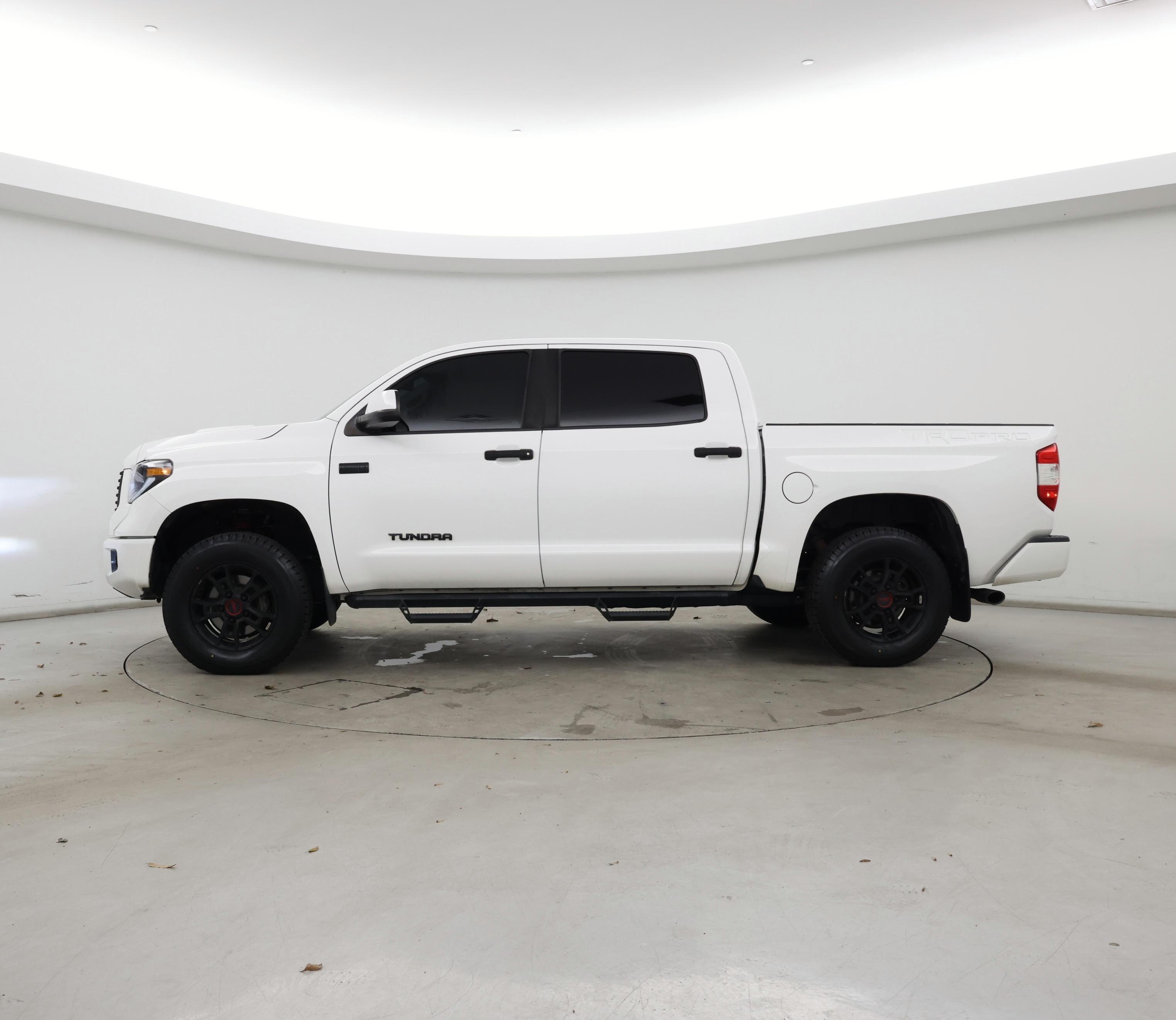 Thumbnail: 2021 Toyota Tundra - 3