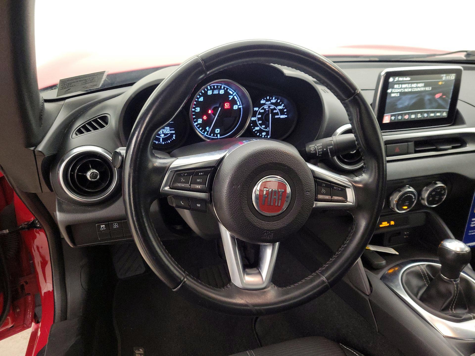 Thumbnail: 2018 Fiat 124 Spider - 10