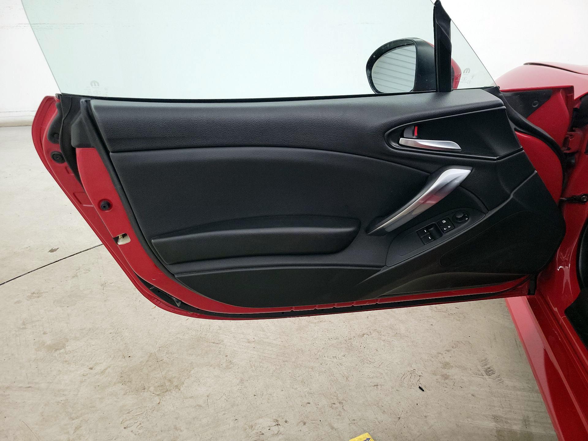 Thumbnail: 2018 Fiat 124 Spider - 12