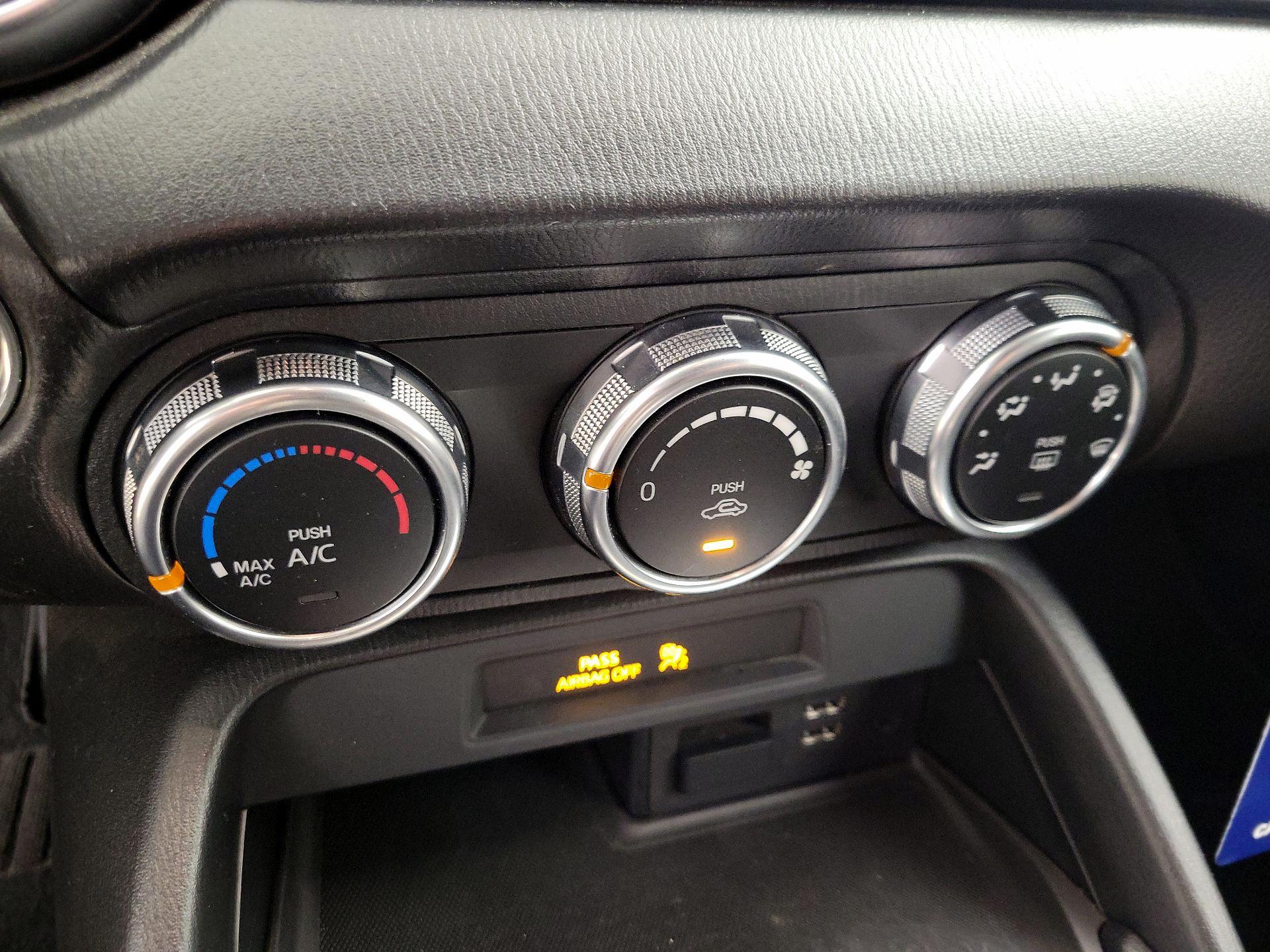 Thumbnail: 2018 Fiat 124 Spider - 16