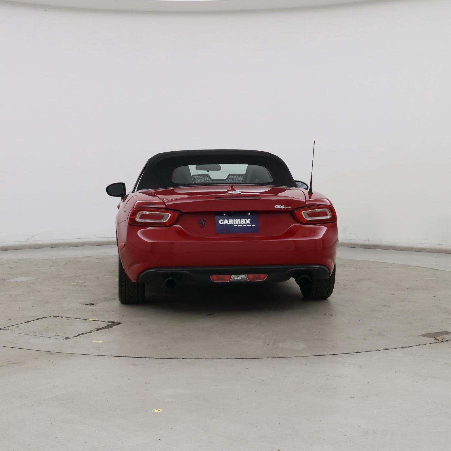 Thumbnail: 2018 Fiat 124 Spider - 6