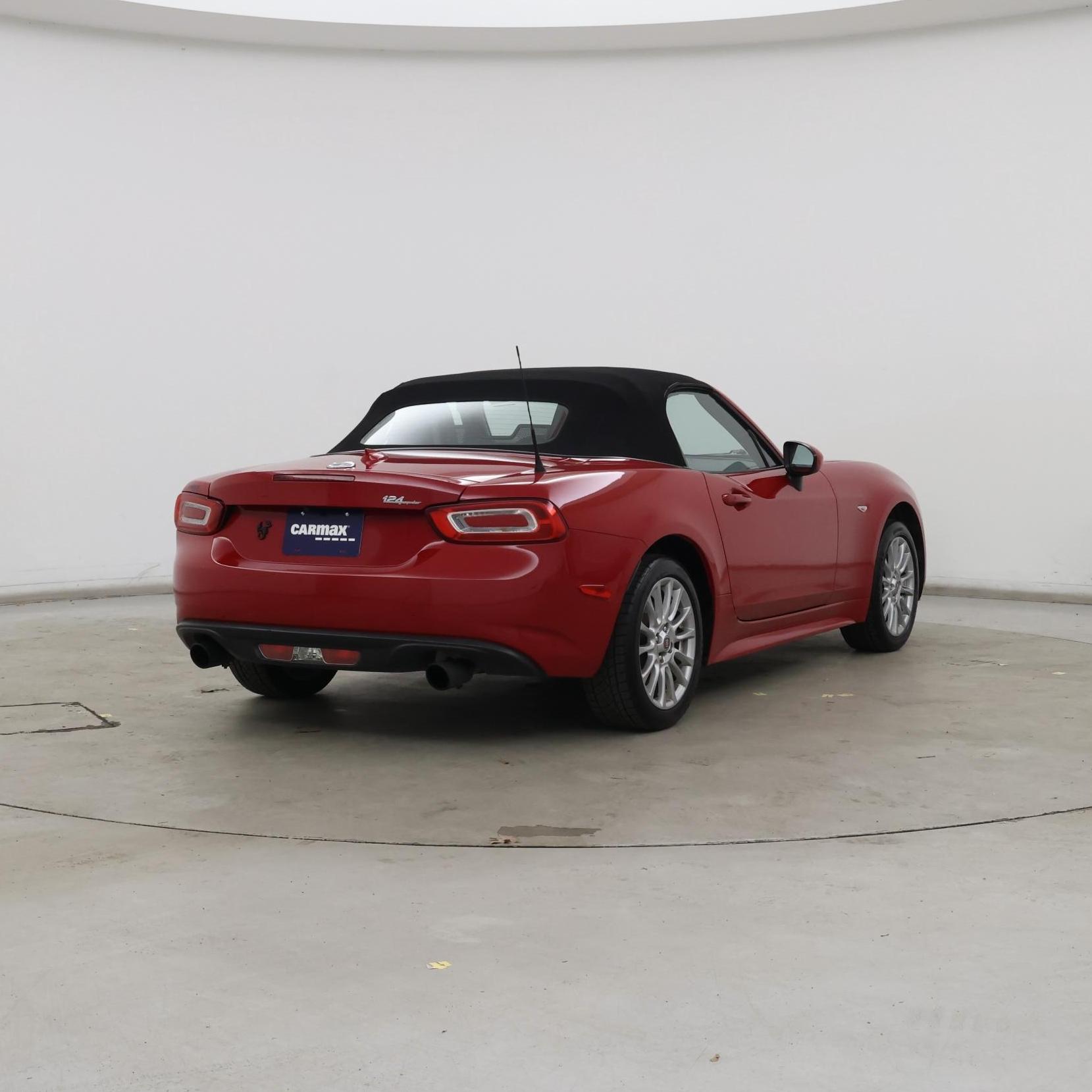 Thumbnail: 2018 Fiat 124 Spider - 8