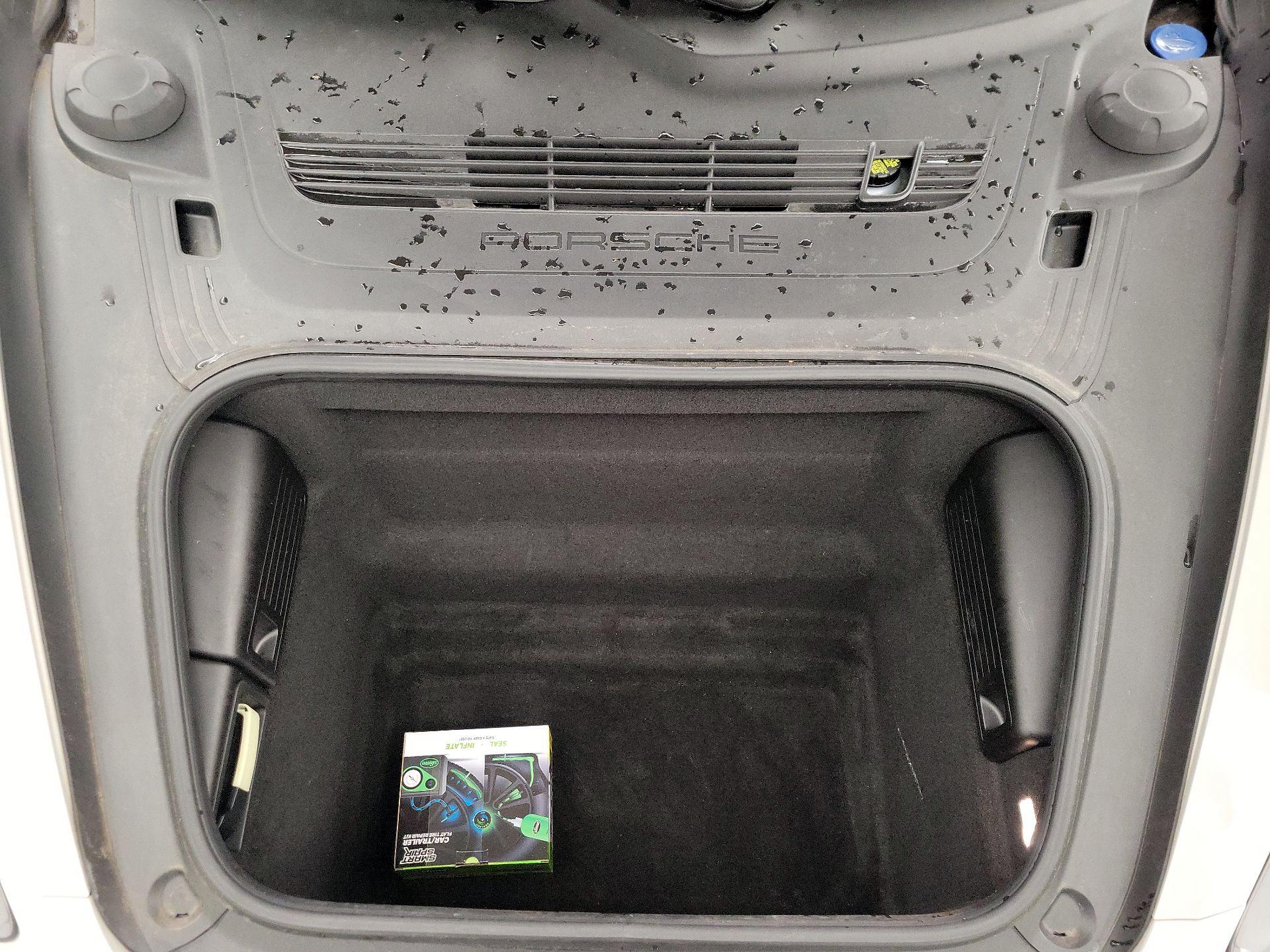 Thumbnail: 2018 Porsche 718 Cayman - 19