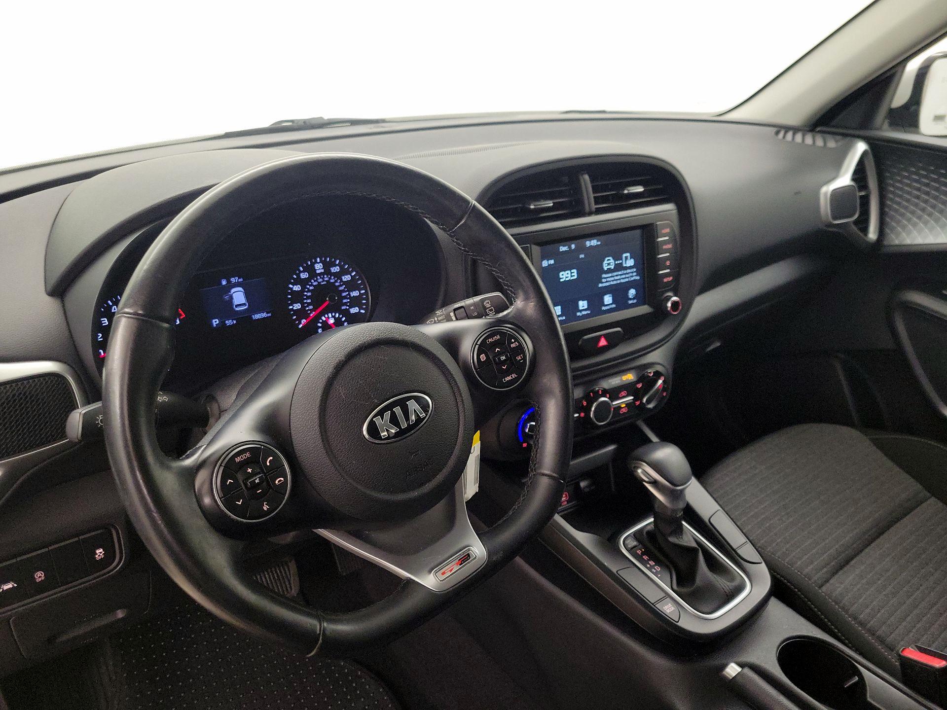 Thumbnail: 2020 Kia Soul - 9