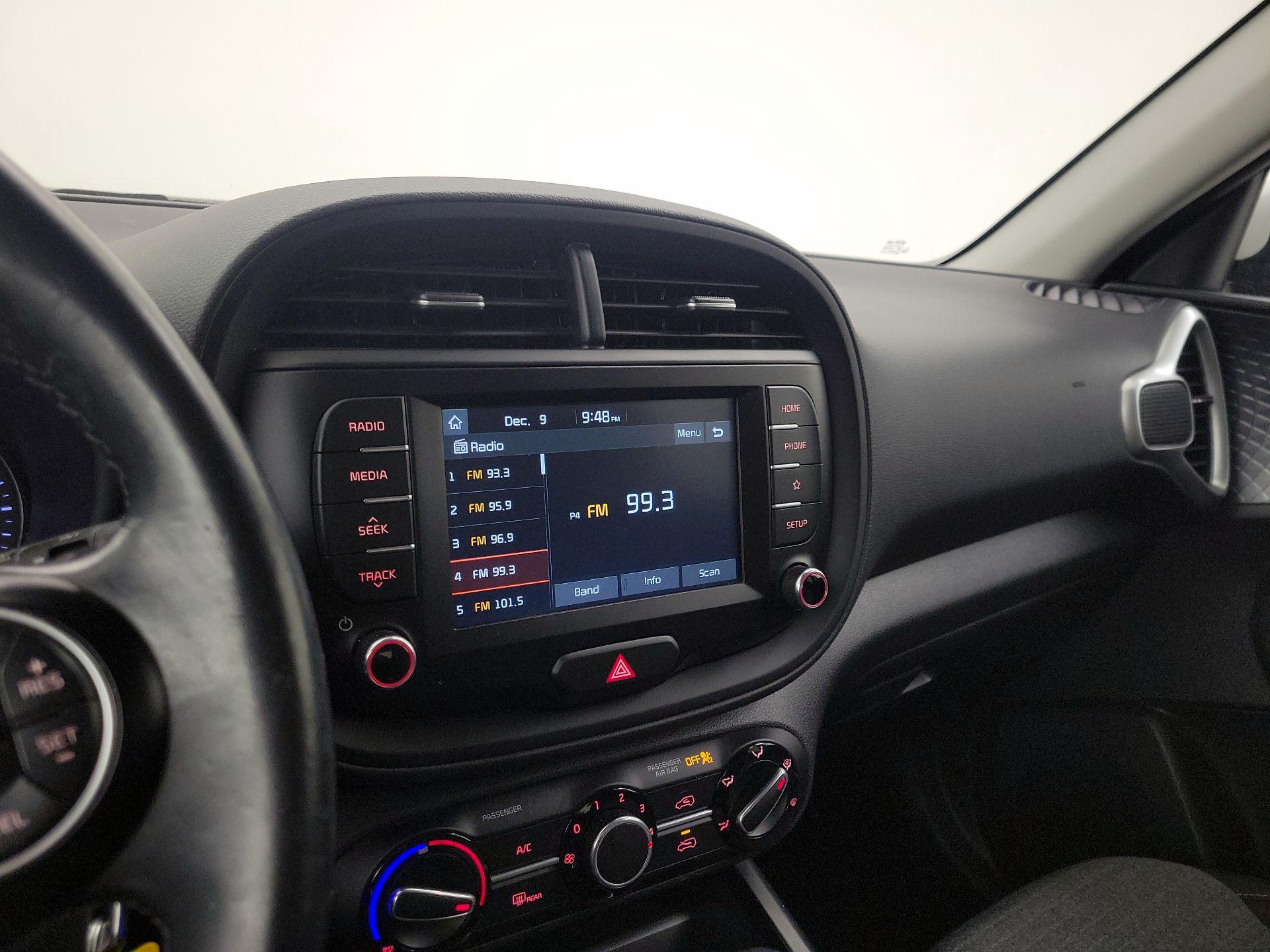 Thumbnail: 2020 Kia Soul - 15