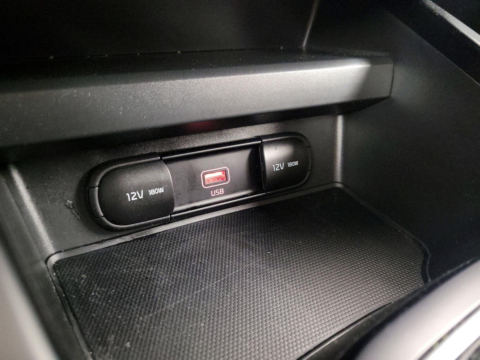 Thumbnail: 2020 Kia Soul - 18