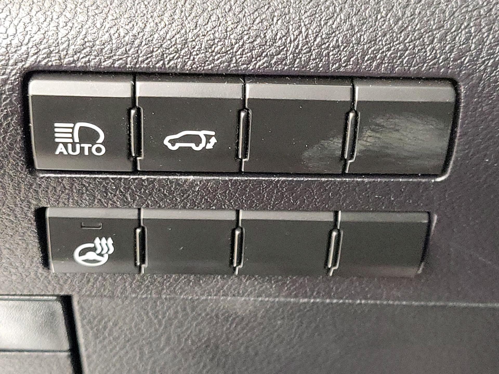 Thumbnail: 2017 Lexus RX - 13