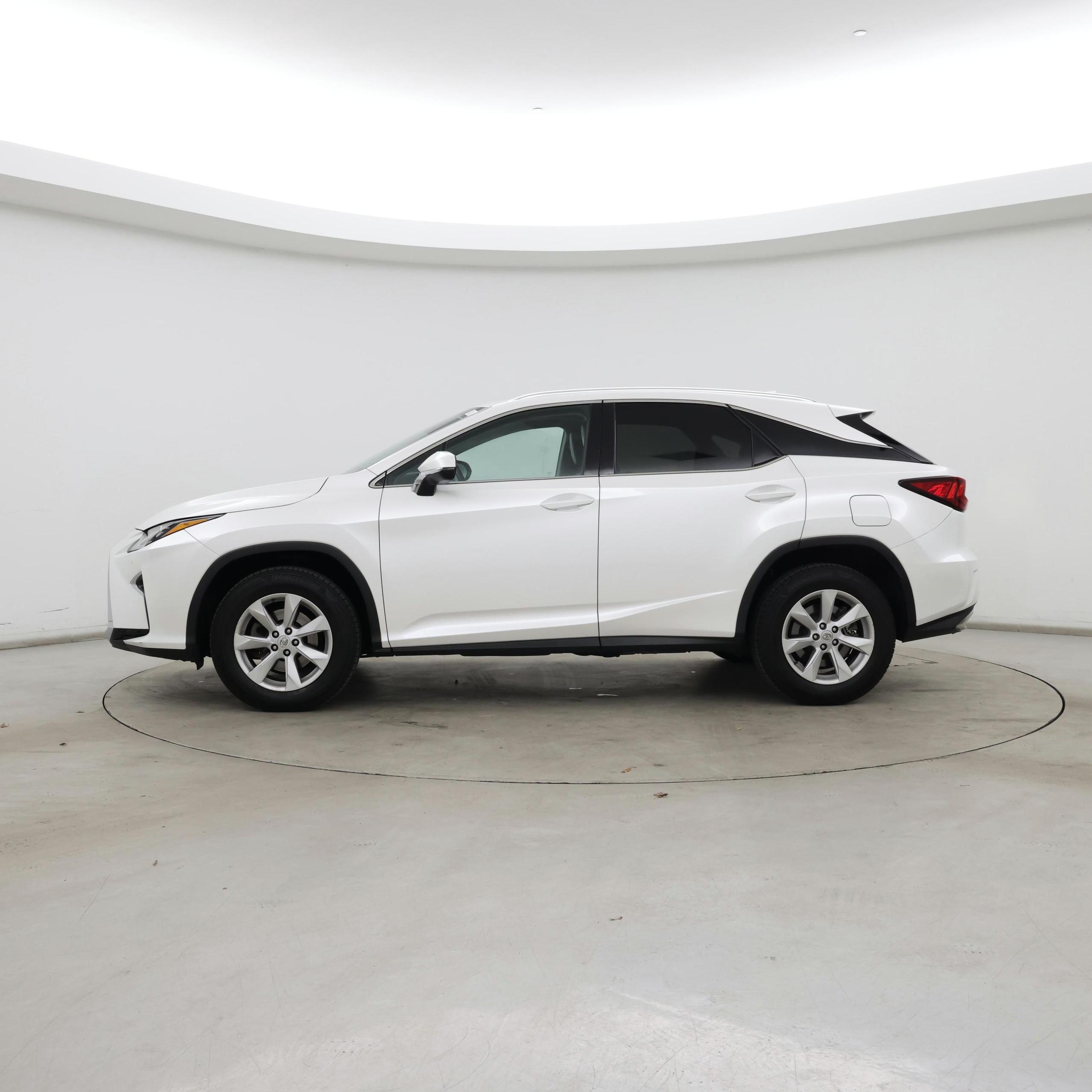 Thumbnail: 2017 Lexus RX - 3