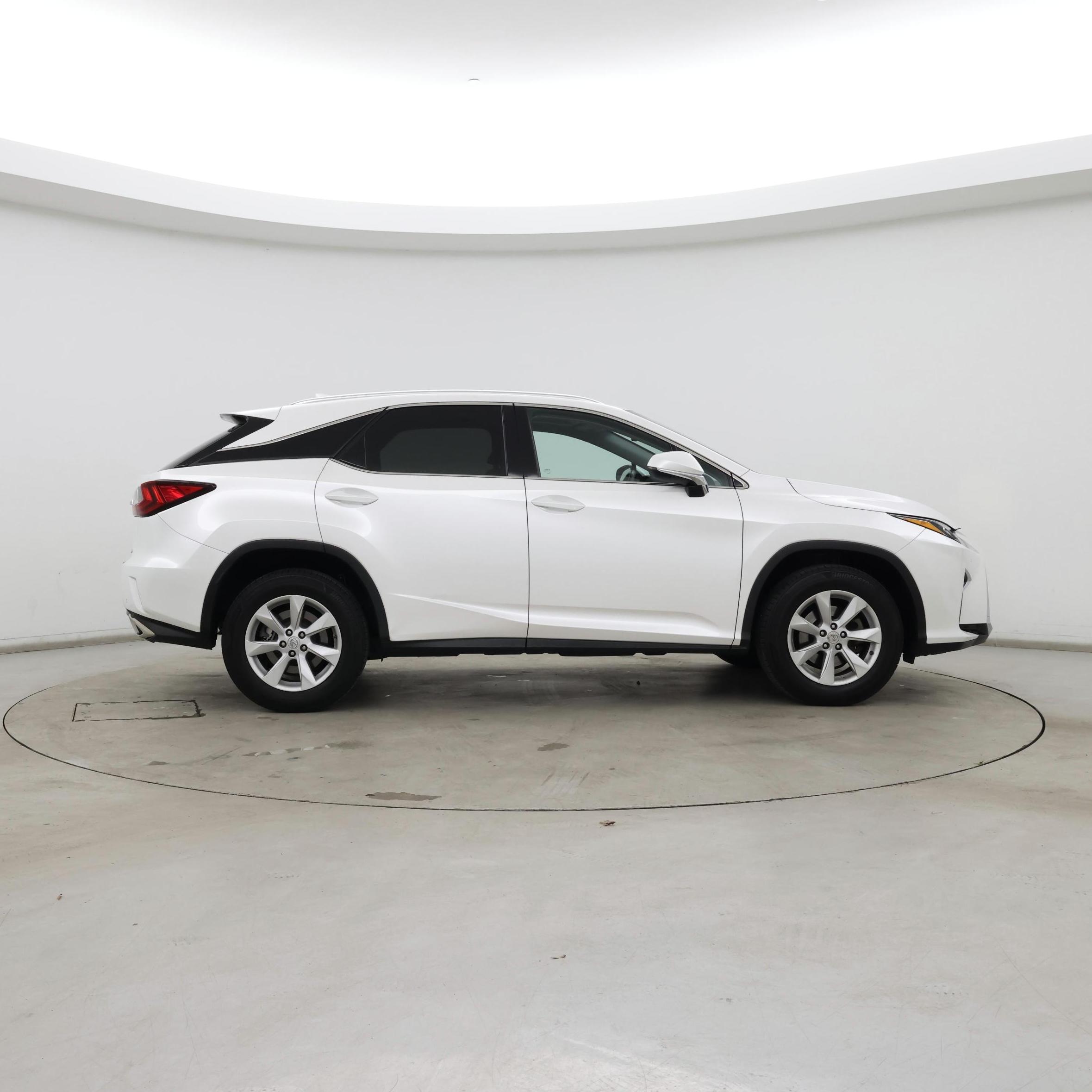 Thumbnail: 2017 Lexus RX - 7