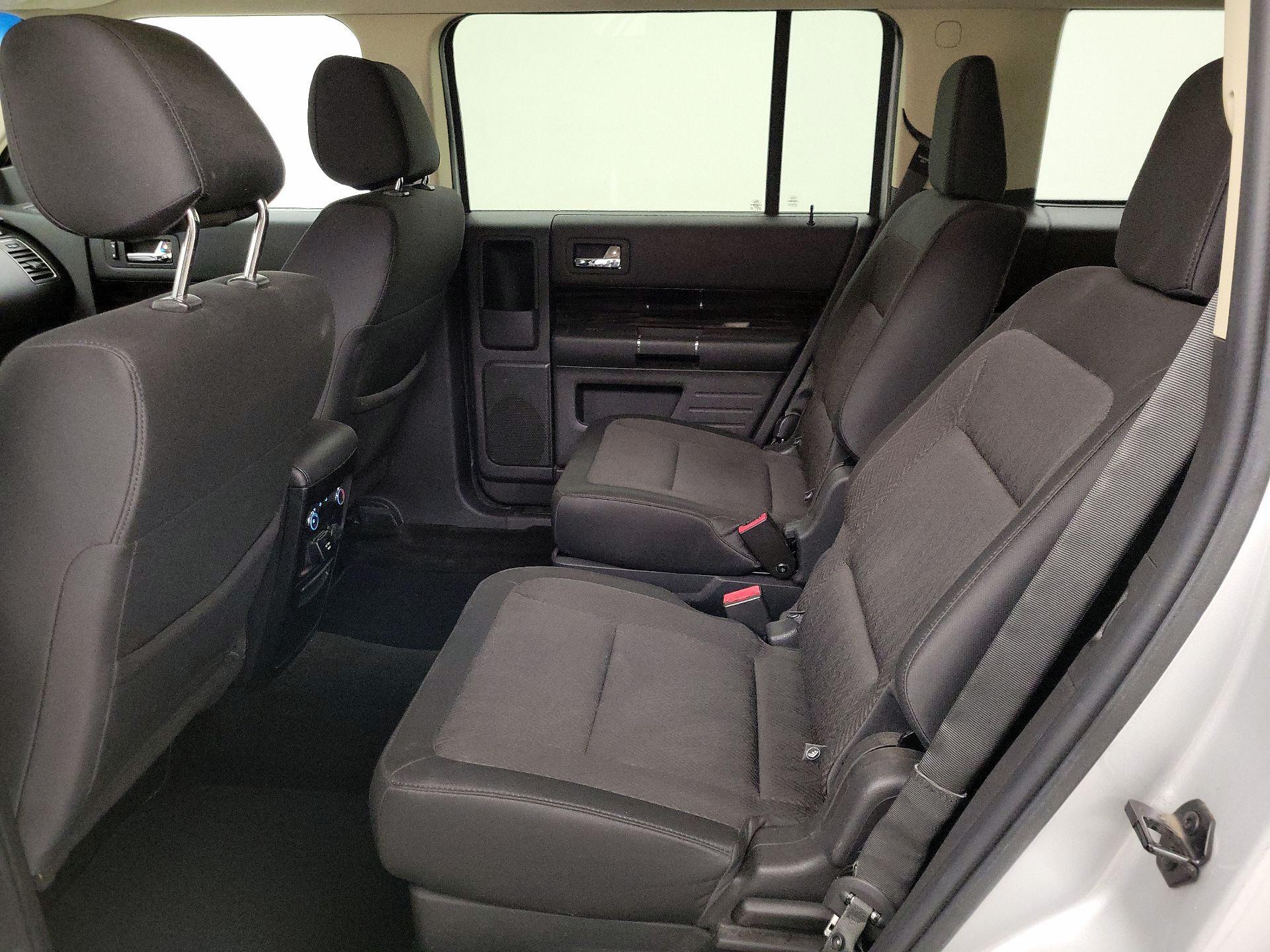 Thumbnail: 2016 Ford Flex - 19