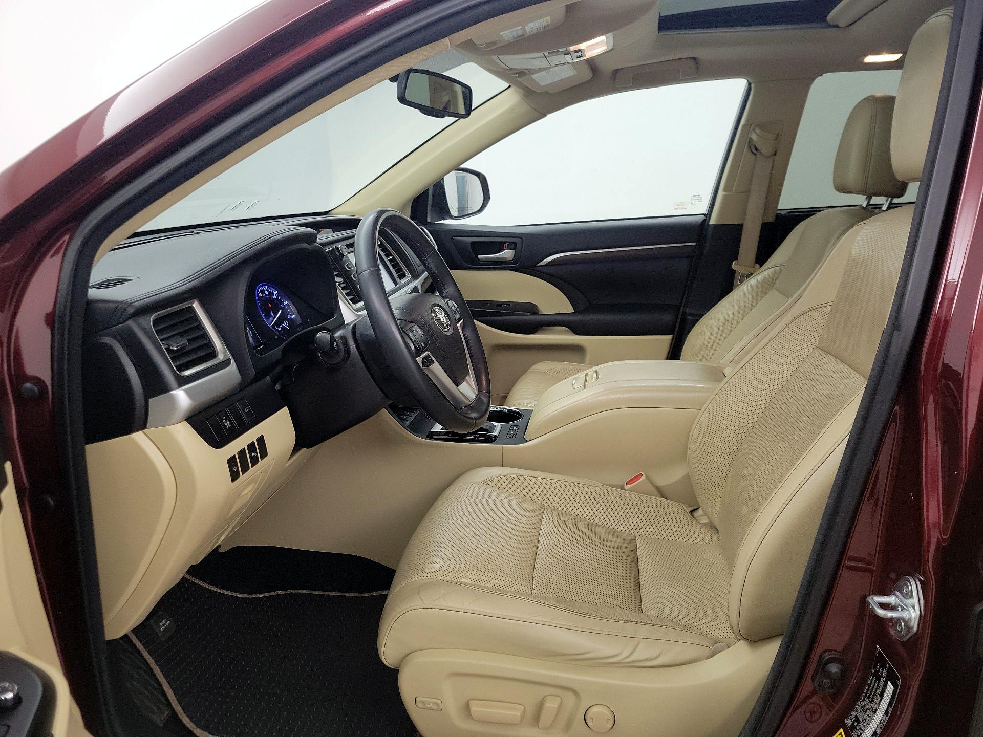 Thumbnail: 2016 Toyota Highlander - 11