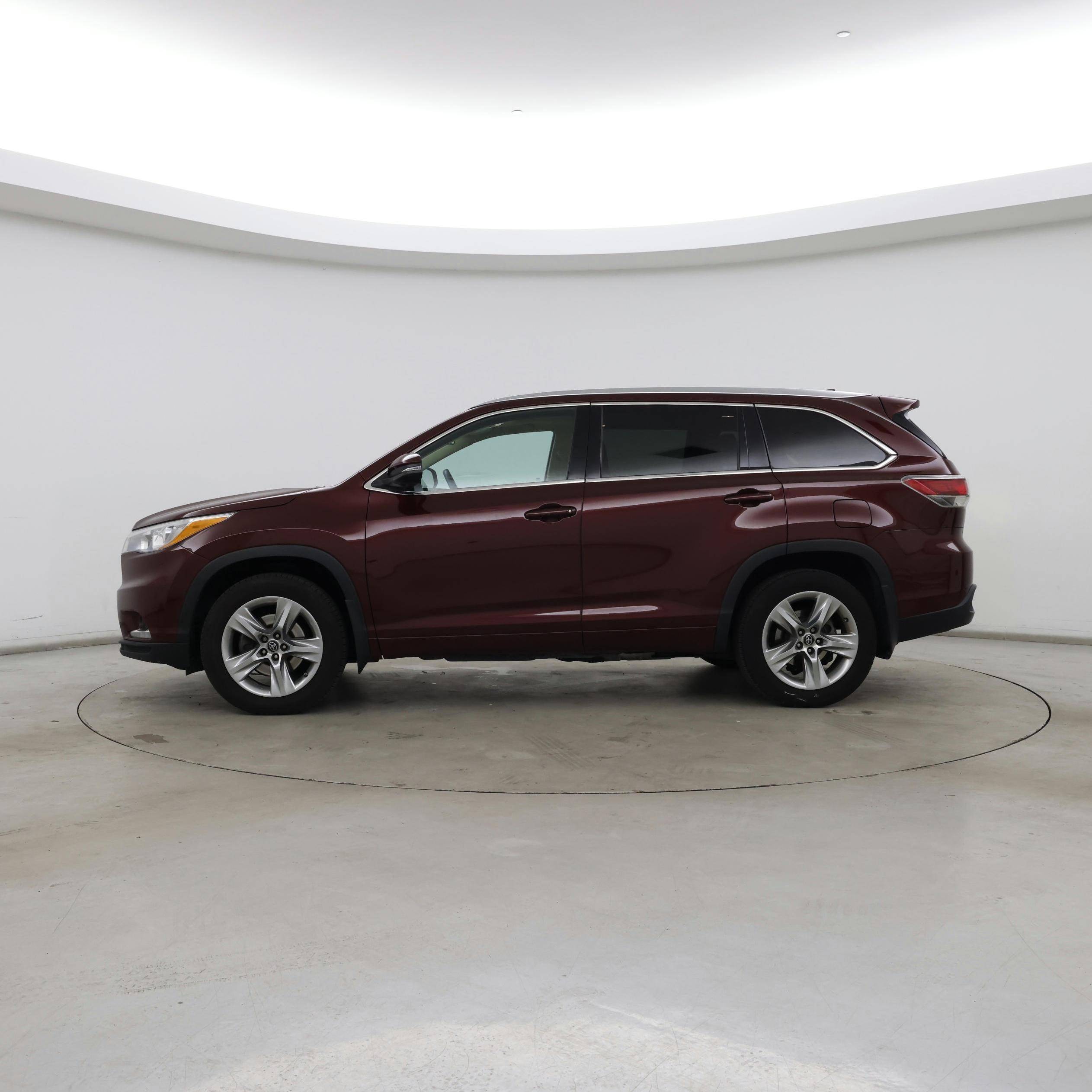 Thumbnail: 2016 Toyota Highlander - 3