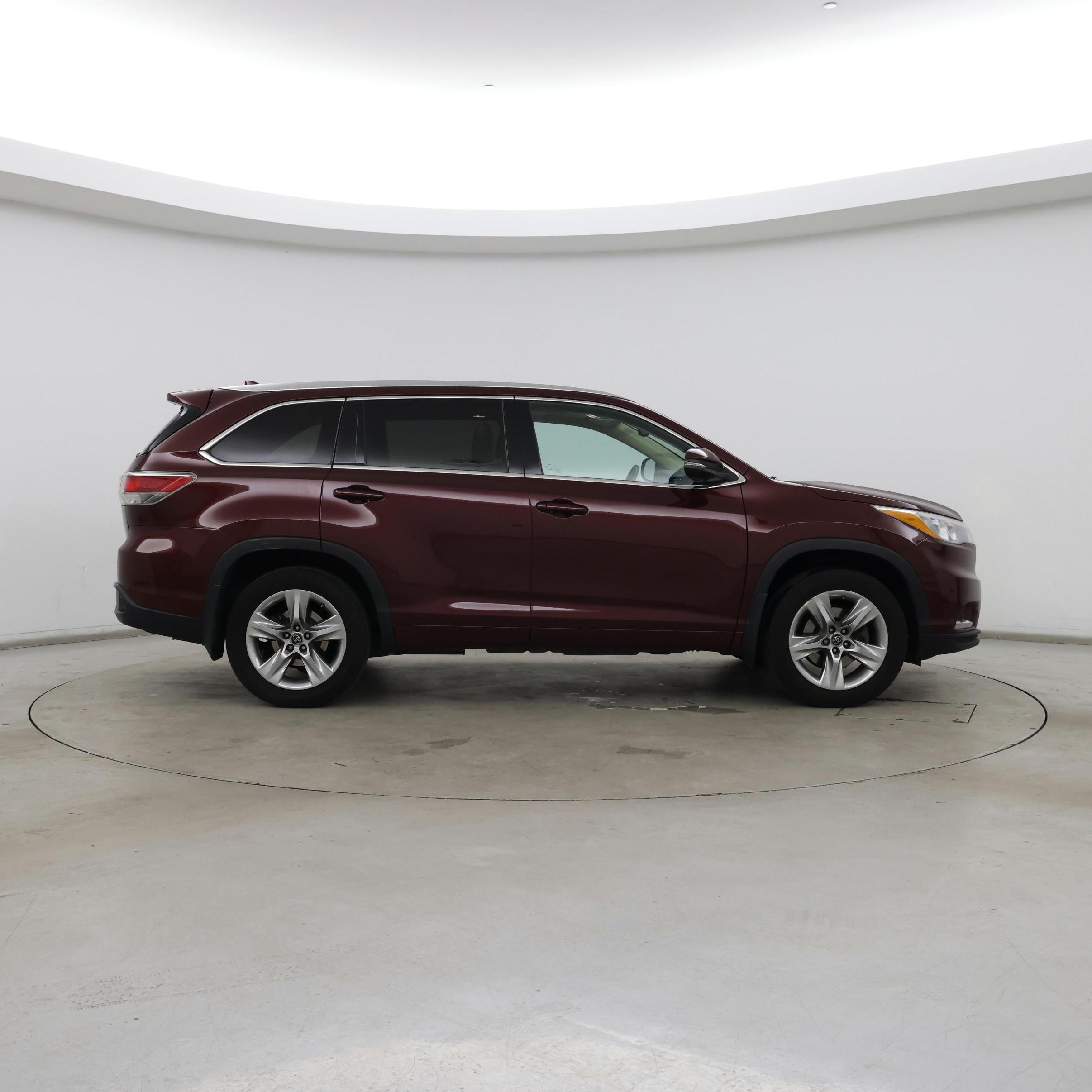 Thumbnail: 2016 Toyota Highlander - 7