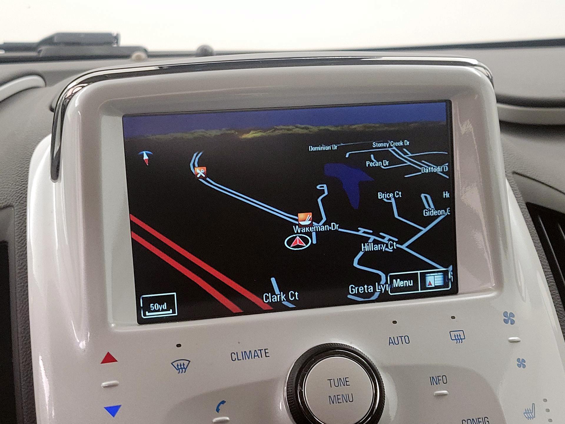 Thumbnail: 2015 Chevrolet Volt - 14