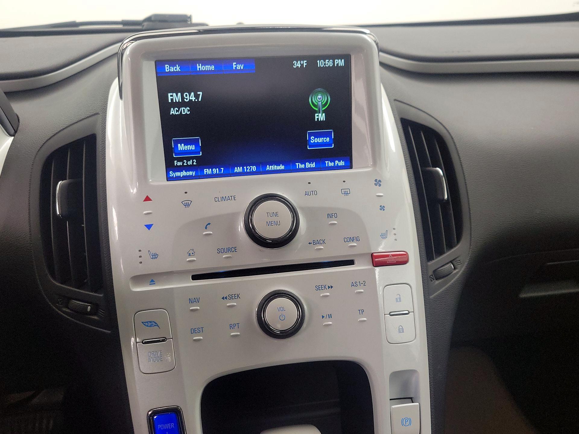 Thumbnail: 2015 Chevrolet Volt - 16