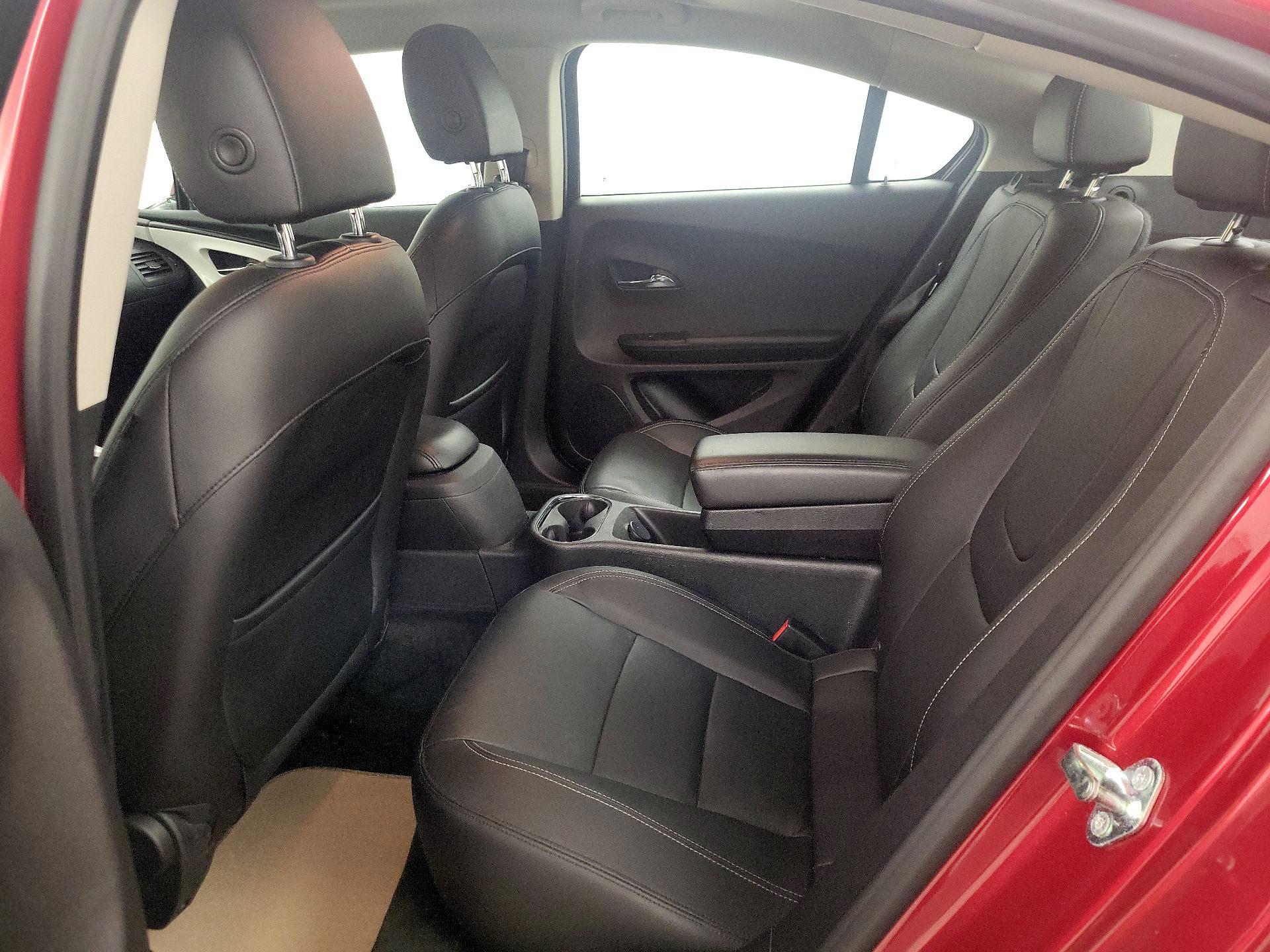 Thumbnail: 2015 Chevrolet Volt - 20