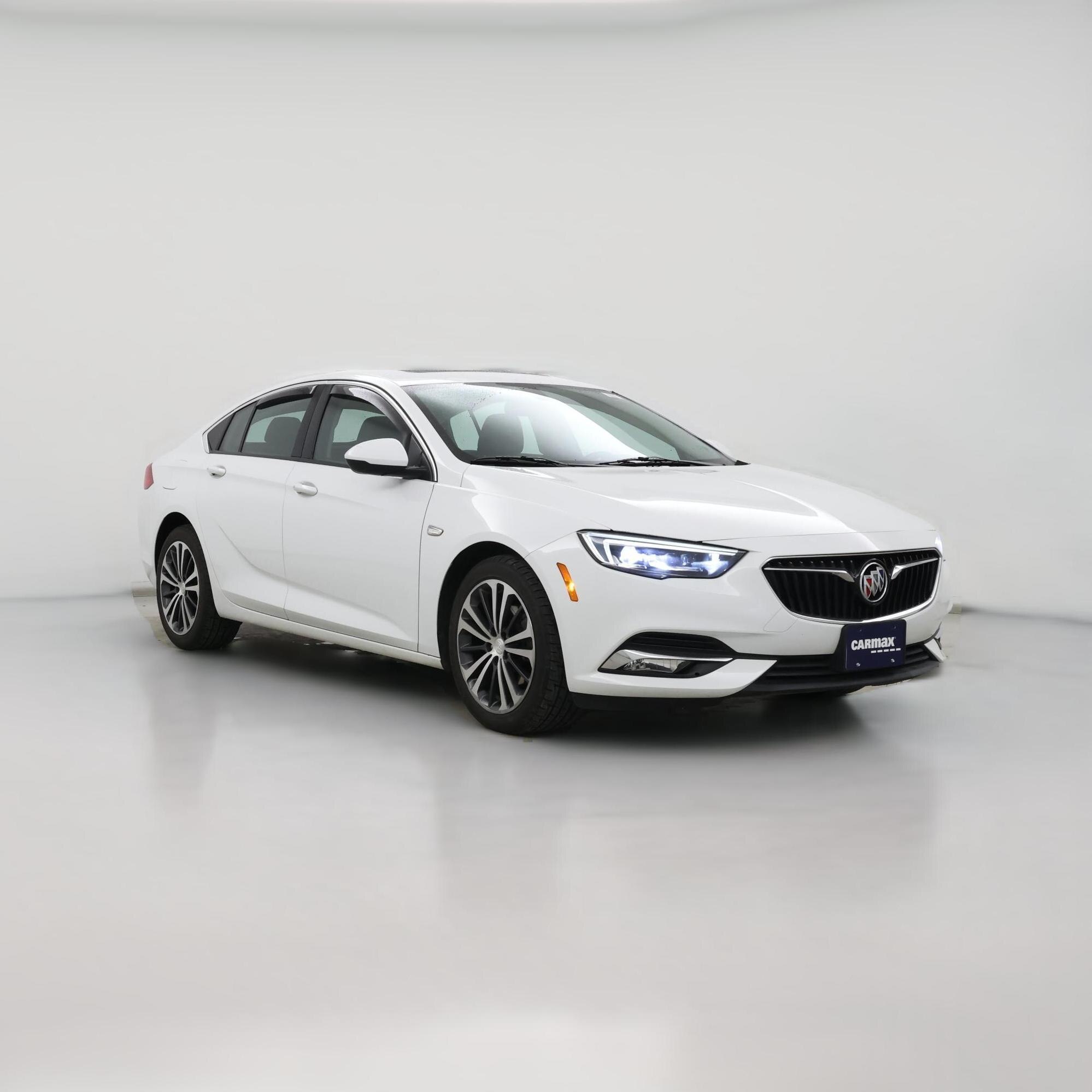 Thumbnail: 2019 Buick Regal - 1