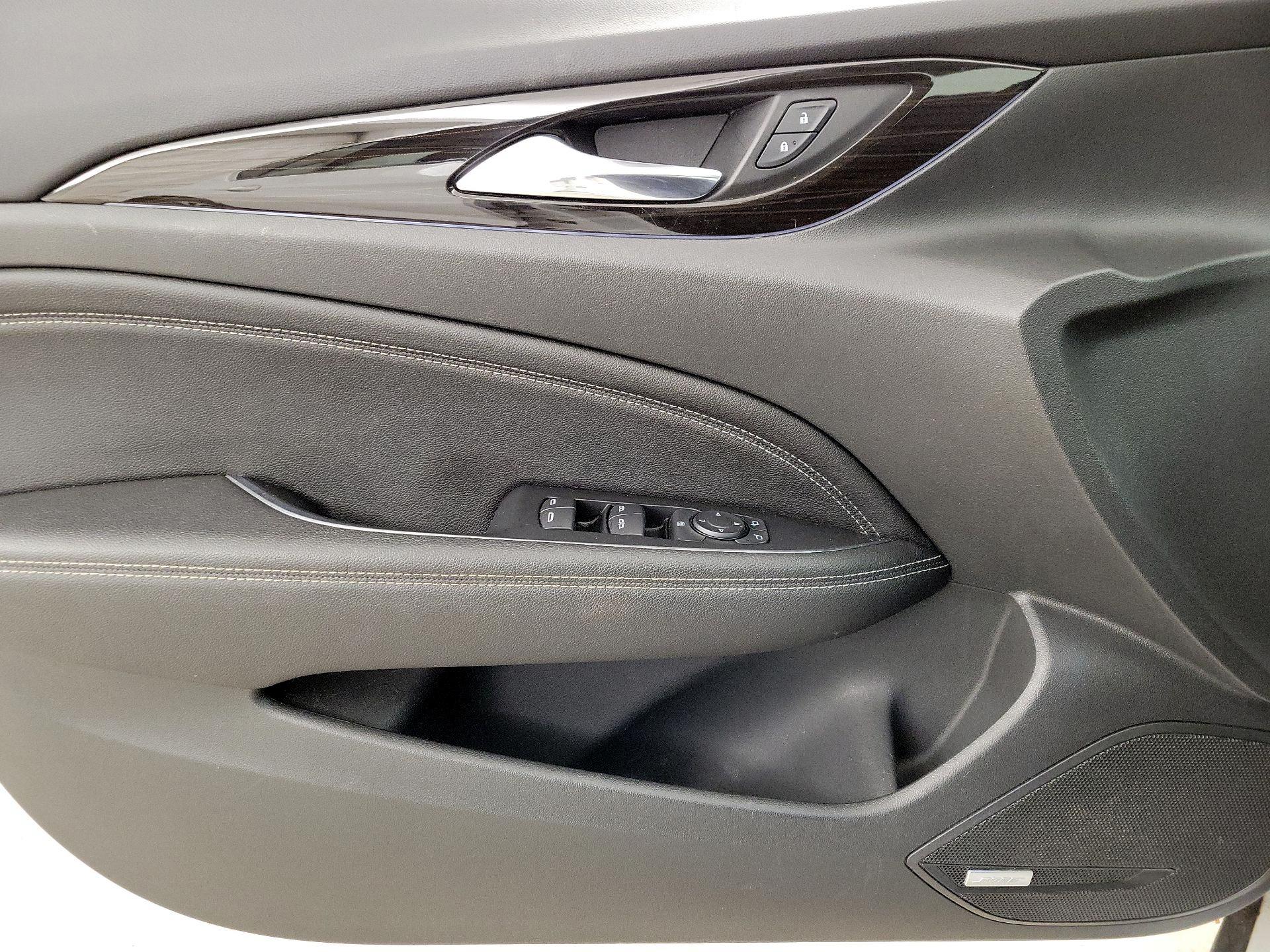 Thumbnail: 2019 Buick Regal - 12