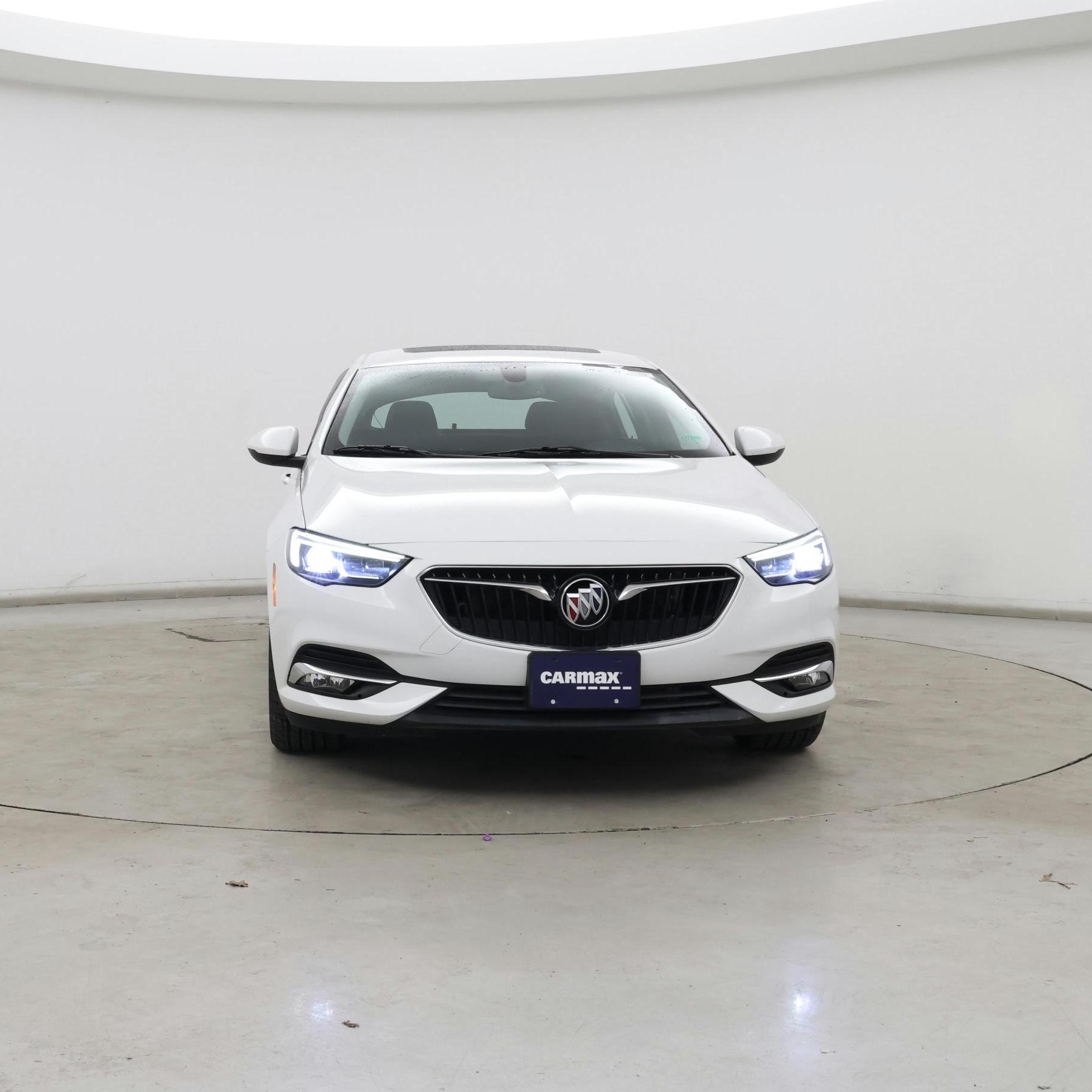 Thumbnail: 2019 Buick Regal - 5