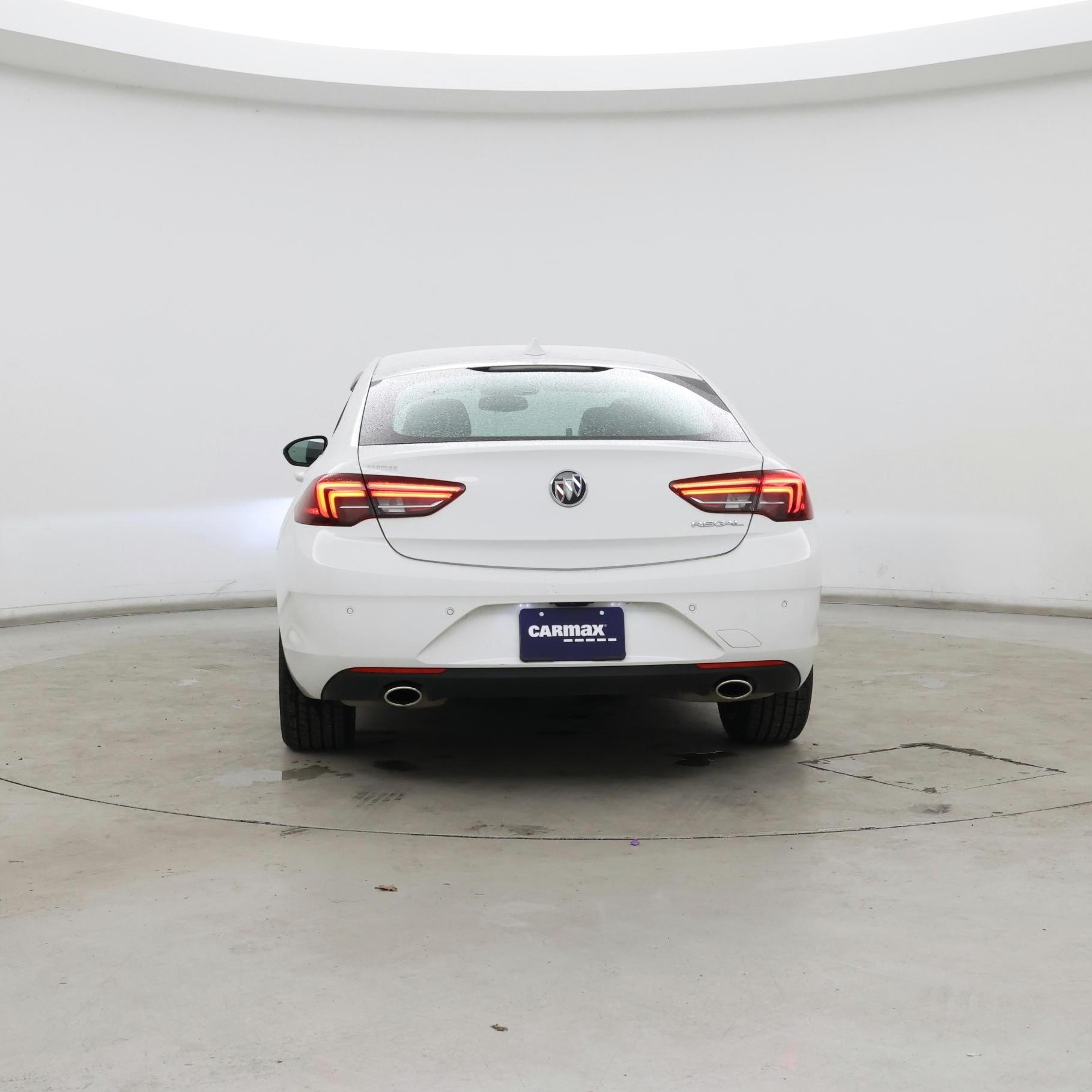 Thumbnail: 2019 Buick Regal - 6