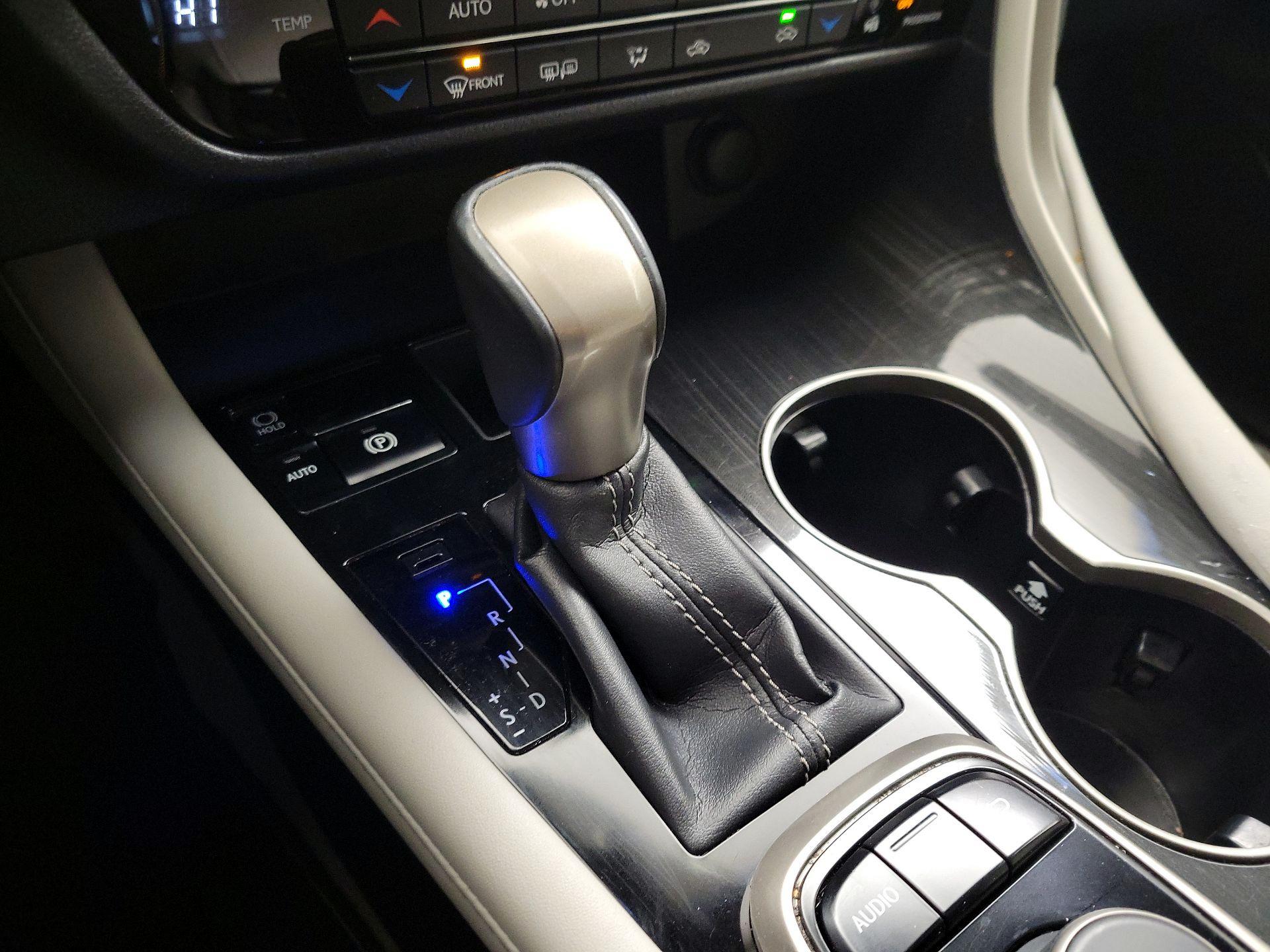 Thumbnail: 2017 Lexus RX - 16