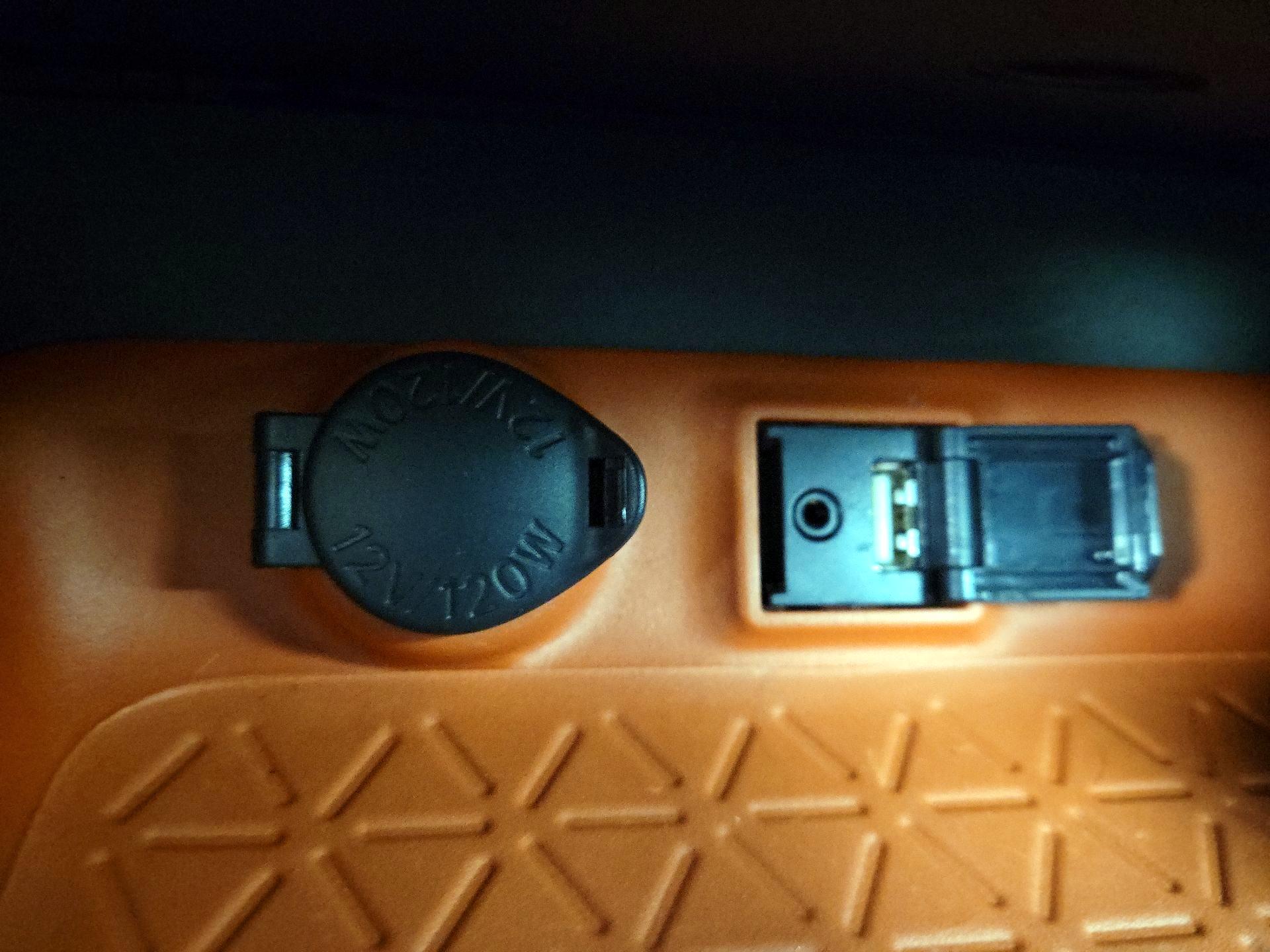 Thumbnail: 2019 Toyota RAV4 - 18