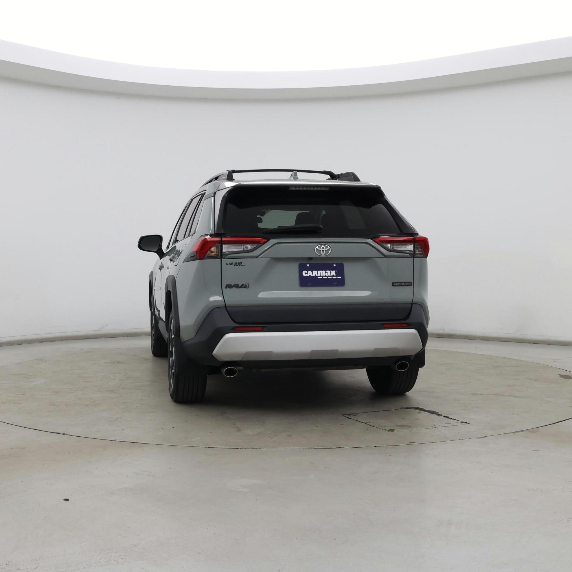 Thumbnail: 2019 Toyota RAV4 - 6
