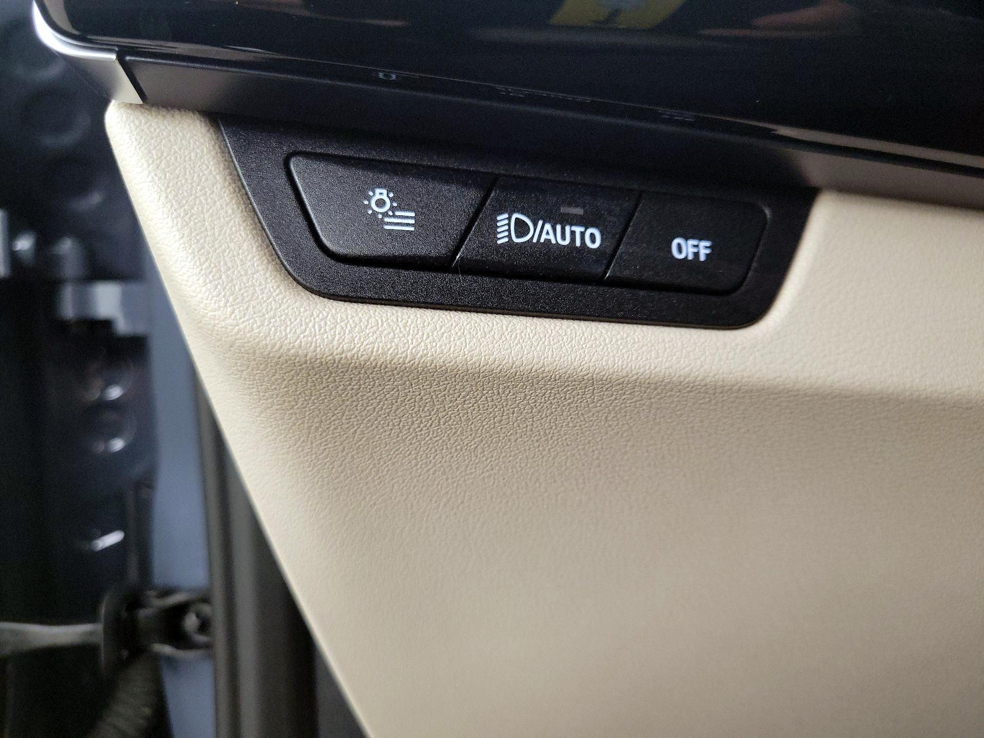 Thumbnail: 2023 BMW X1 - 13