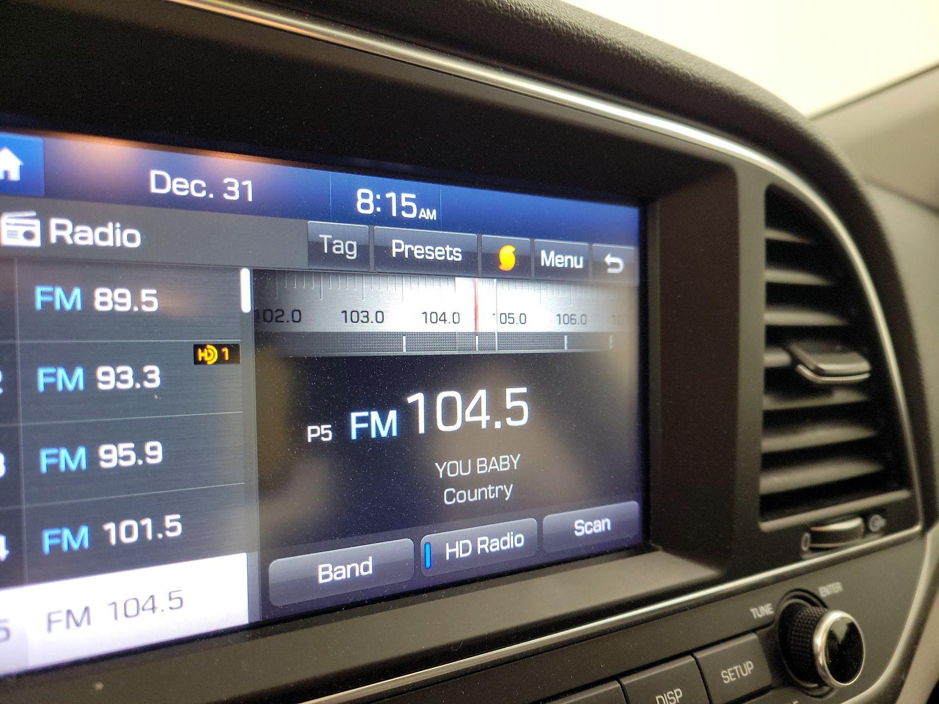 Thumbnail: 2017 Hyundai Elantra - 15