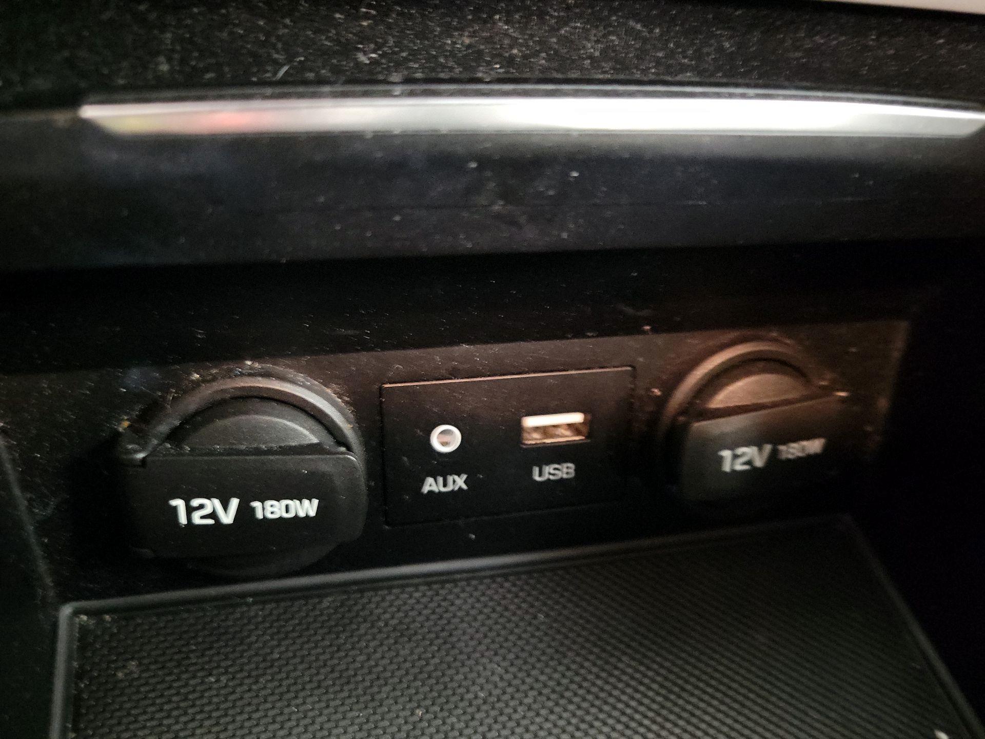 Thumbnail: 2017 Hyundai Elantra - 18