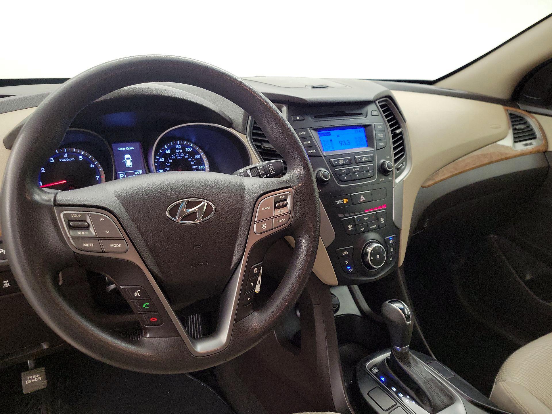 Thumbnail: 2014 Hyundai Santa Fe - 9