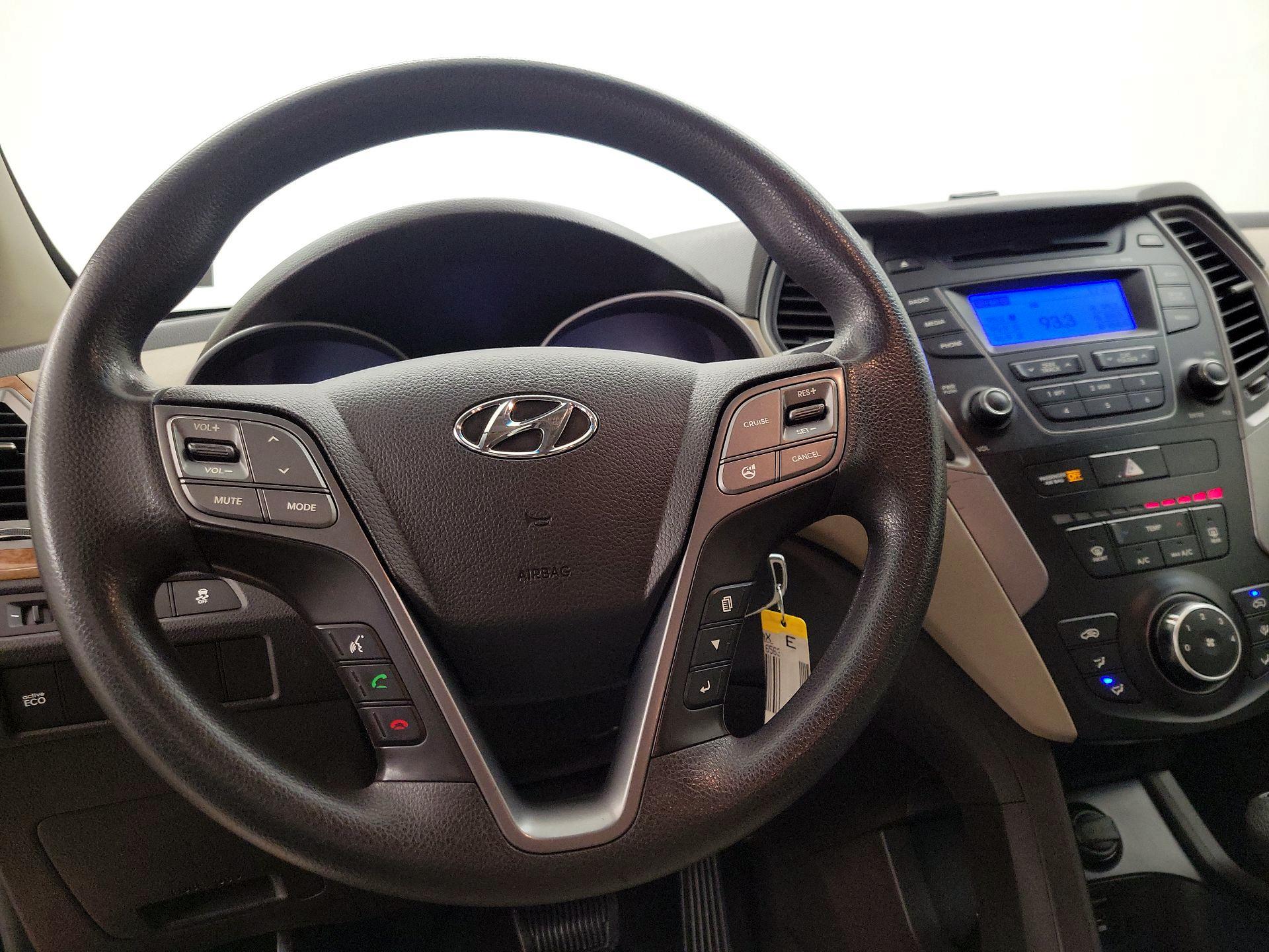 Thumbnail: 2014 Hyundai Santa Fe - 10