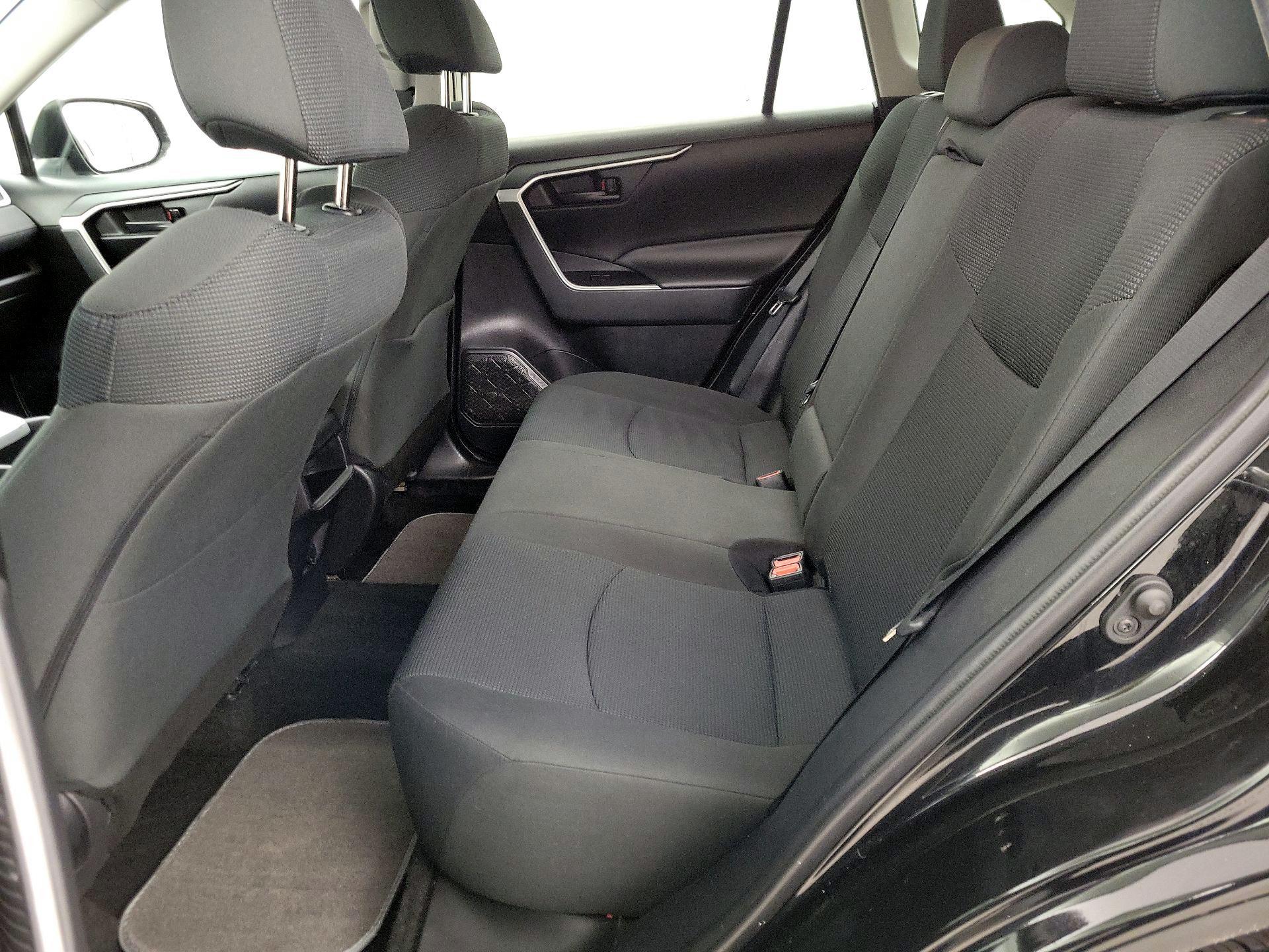 Thumbnail: 2021 Toyota RAV4 - 19