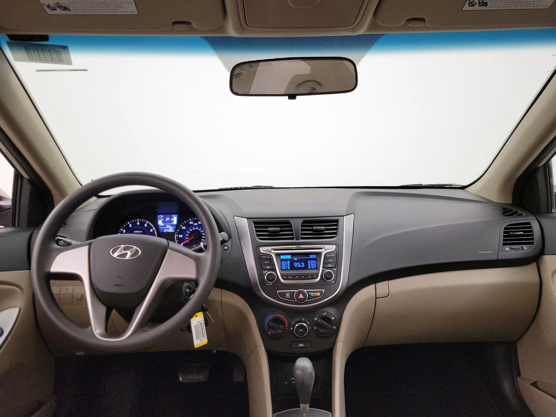 Thumbnail: 2016 Hyundai Accent - 9