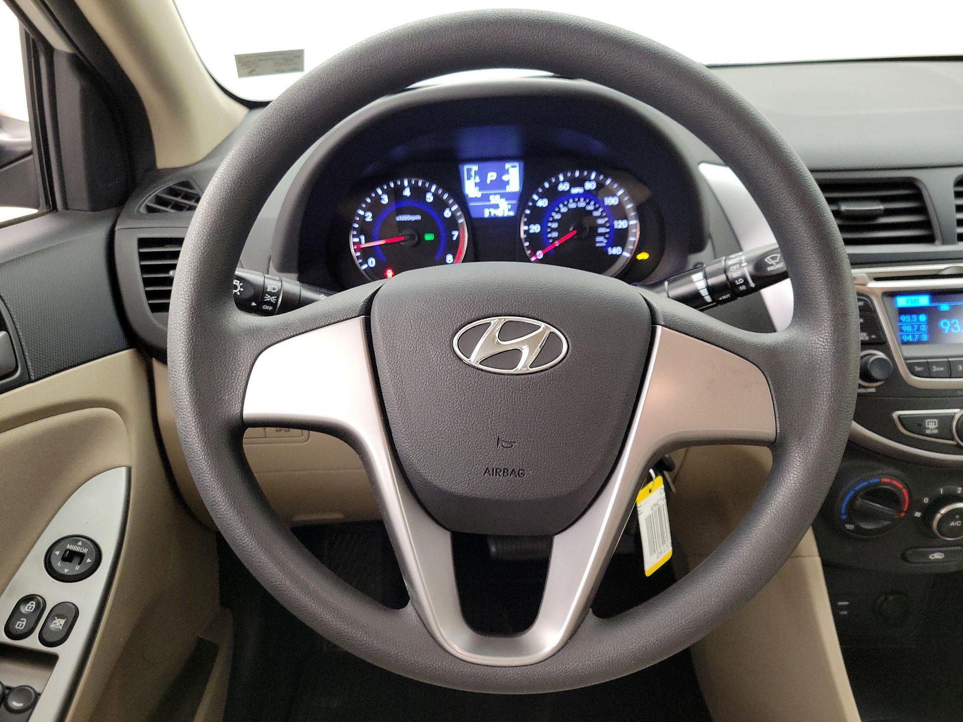 Thumbnail: 2016 Hyundai Accent - 10