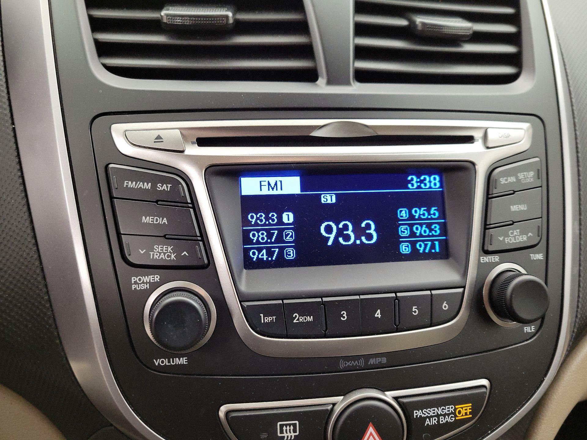 Thumbnail: 2016 Hyundai Accent - 14