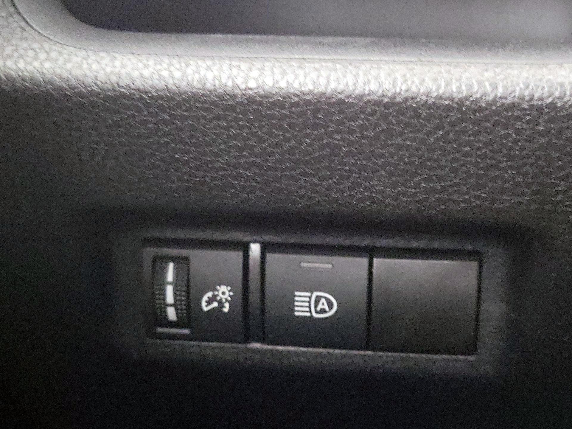 Thumbnail: 2025 Toyota RAV4 - 13