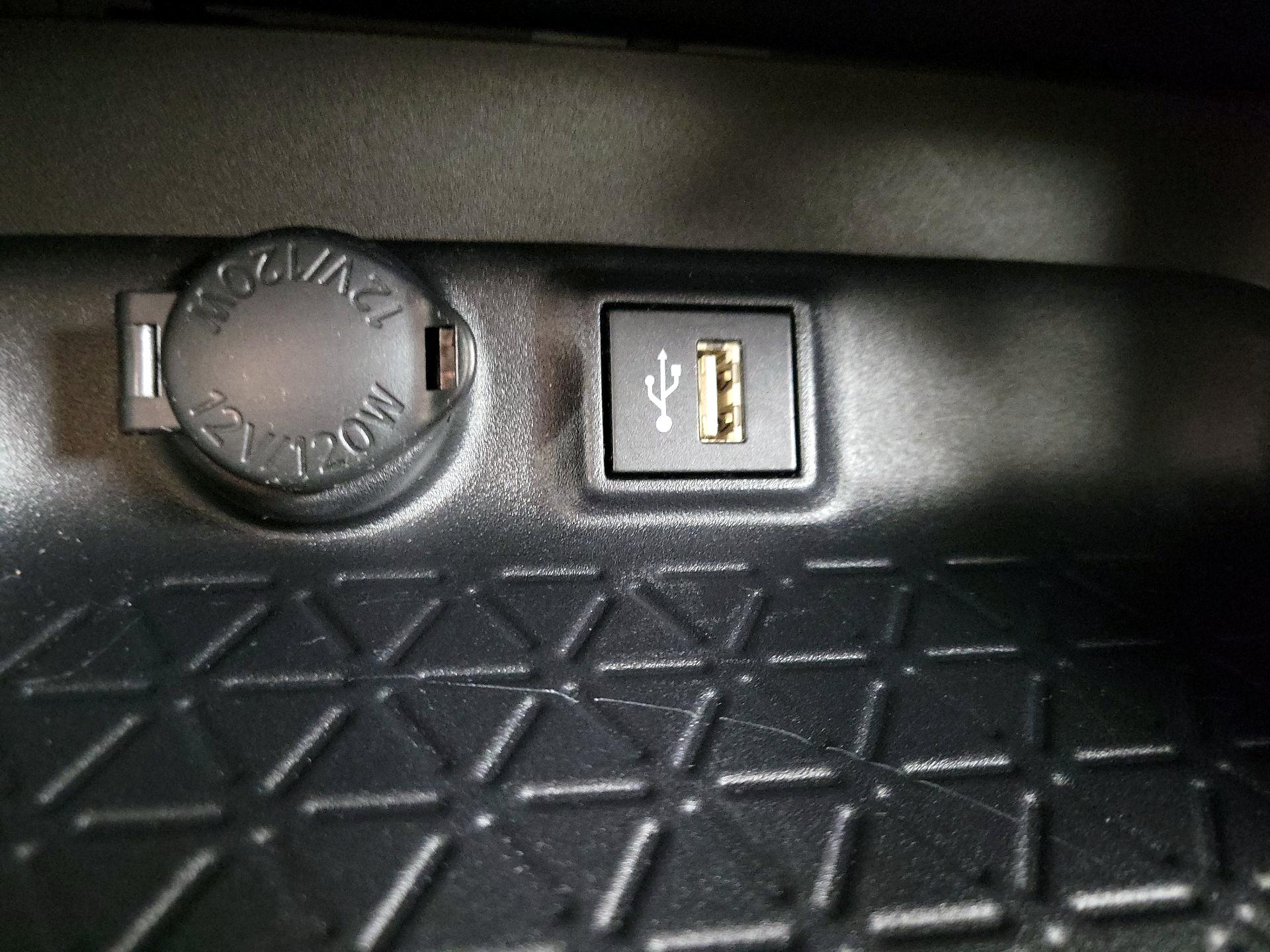 Thumbnail: 2025 Toyota RAV4 - 18